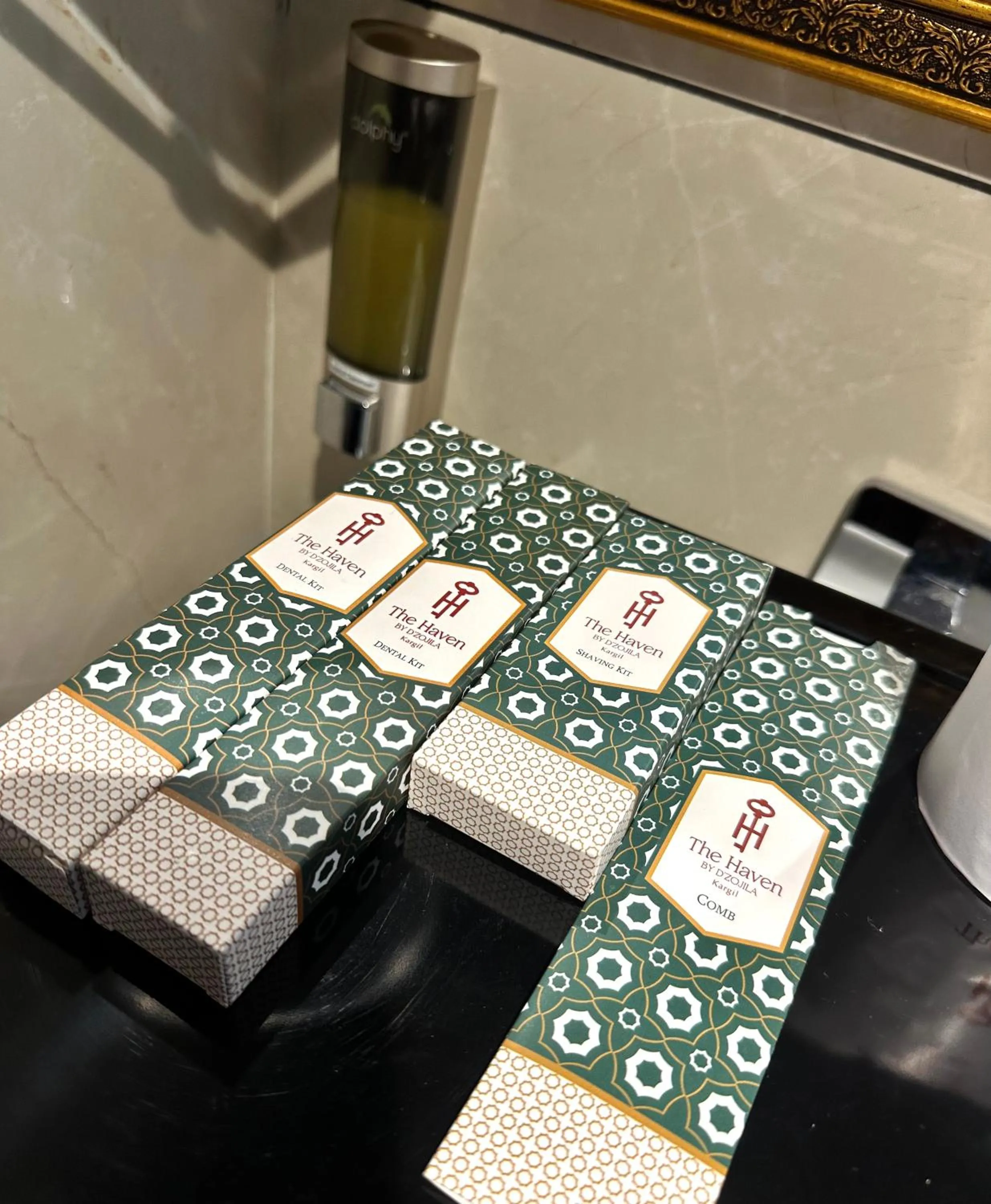 Hotel The Haven - Centrally Heated and Air Conditioned