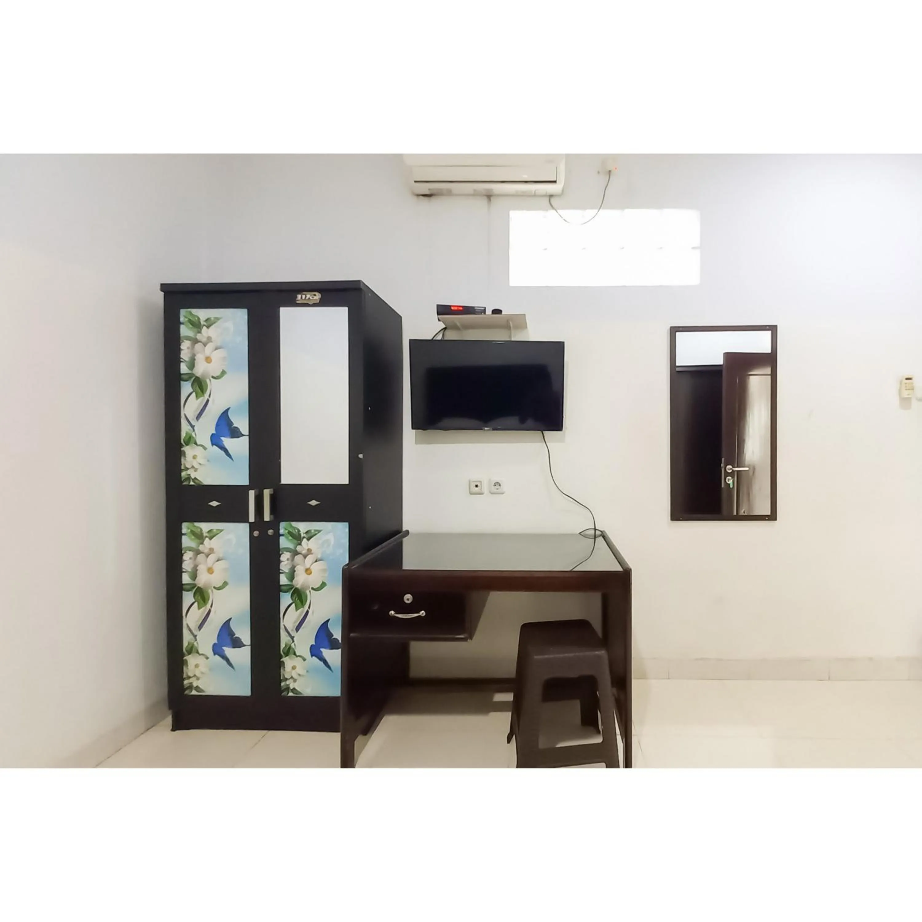 Bedroom in RedDoorz Syariah near Universitas Muhammadiyah Bungo