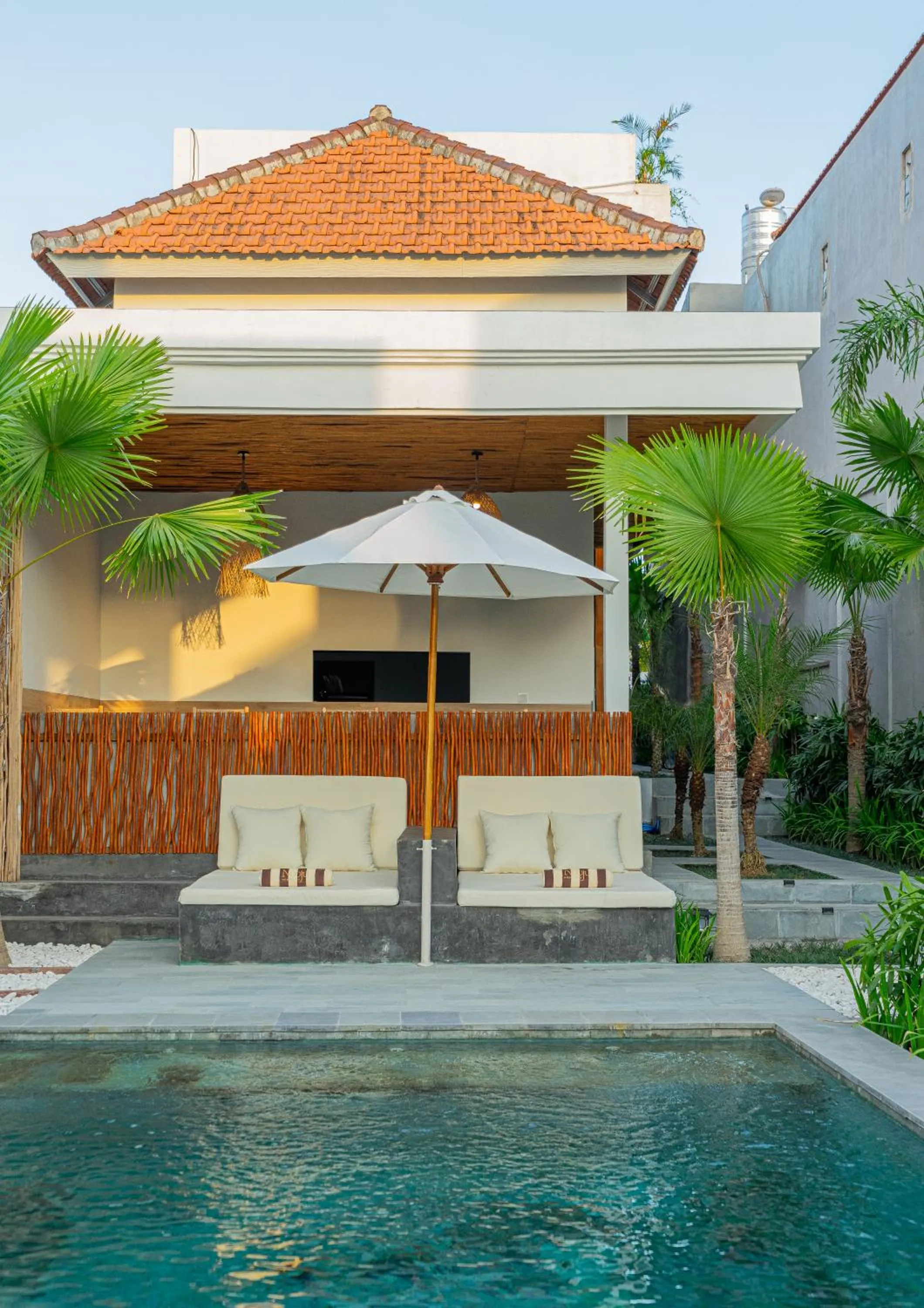 Swimming pool in Nooju Pererenan