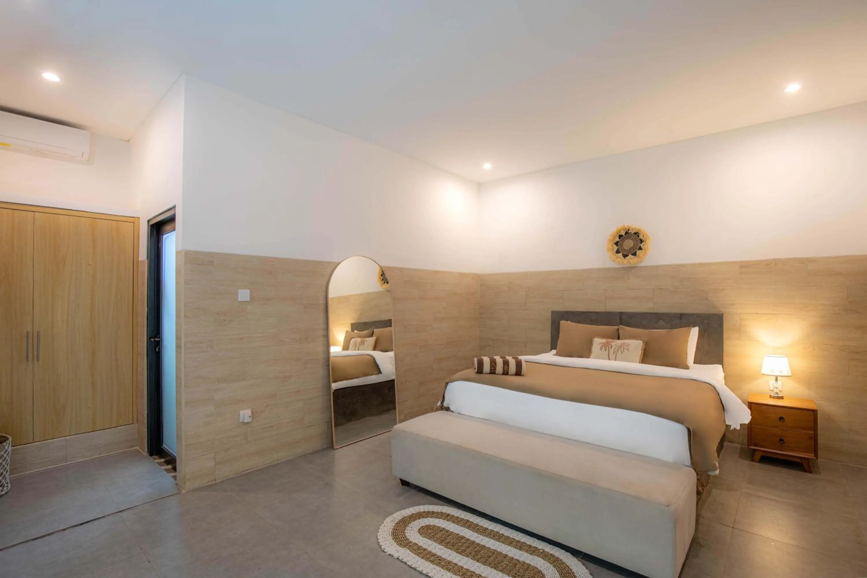 Photo of the whole room, Bed in Nooju Pererenan