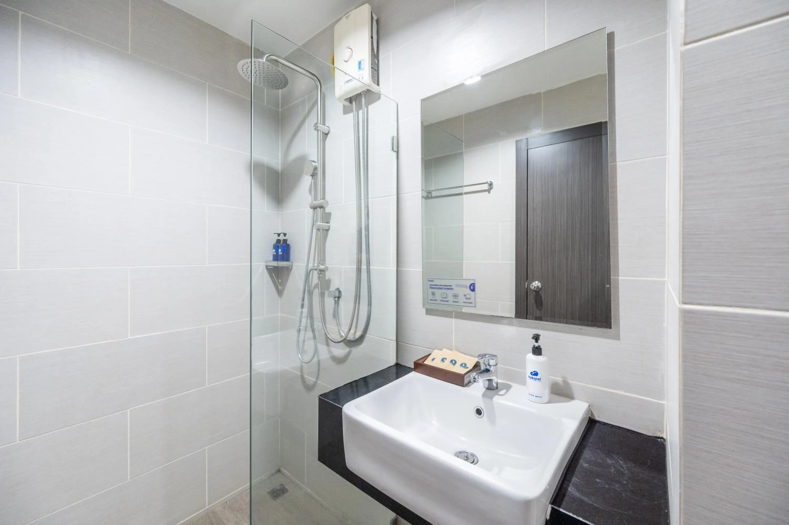 Shower in Kokotel Pattaya North Beach