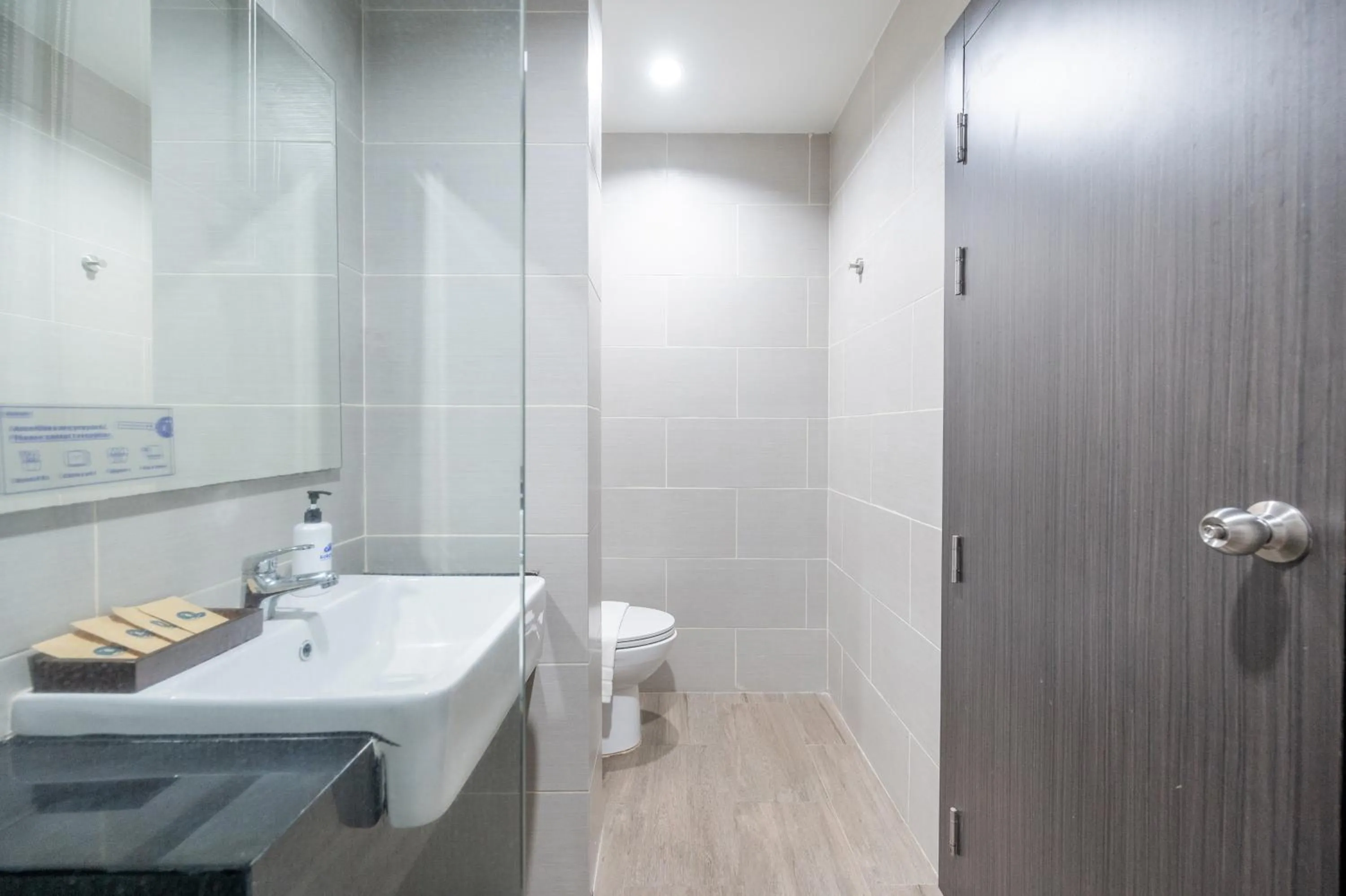 Shower in Kokotel Pattaya North Beach