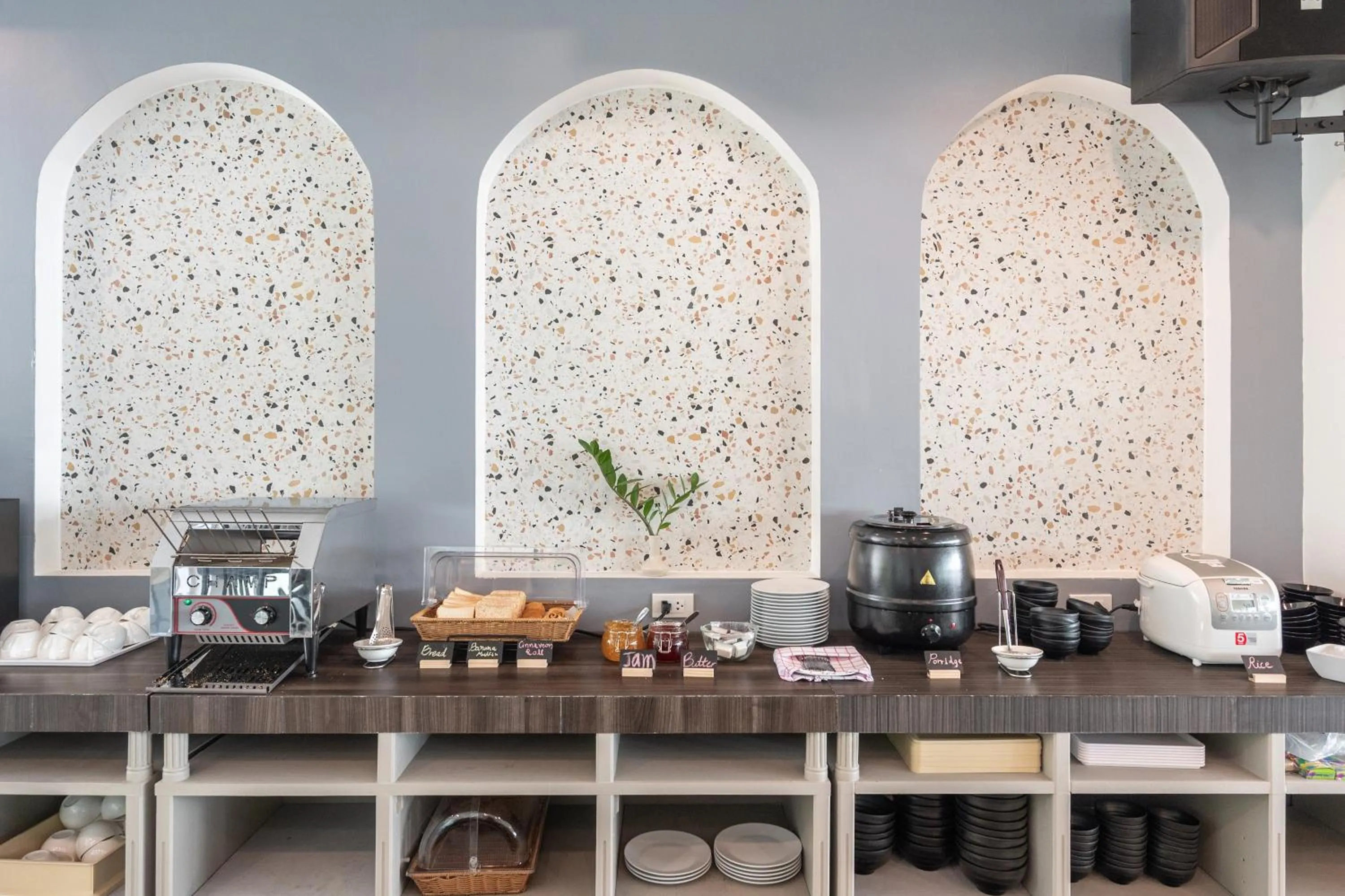 Restaurant/places to eat in Kokotel Pattaya North Beach