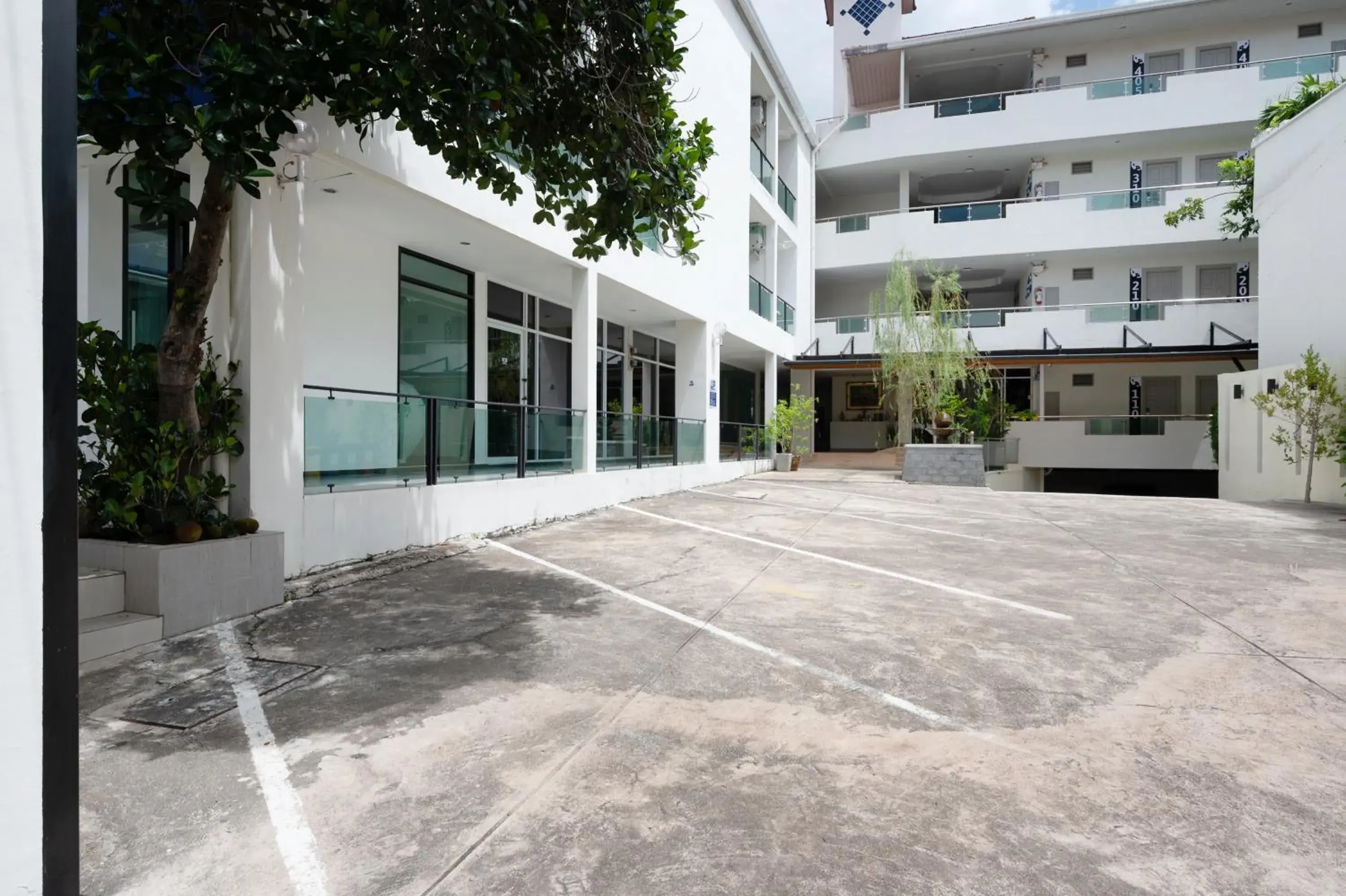 Property building in Kokotel Pattaya North Beach Property building in Kokotel Pattaya North Beach
