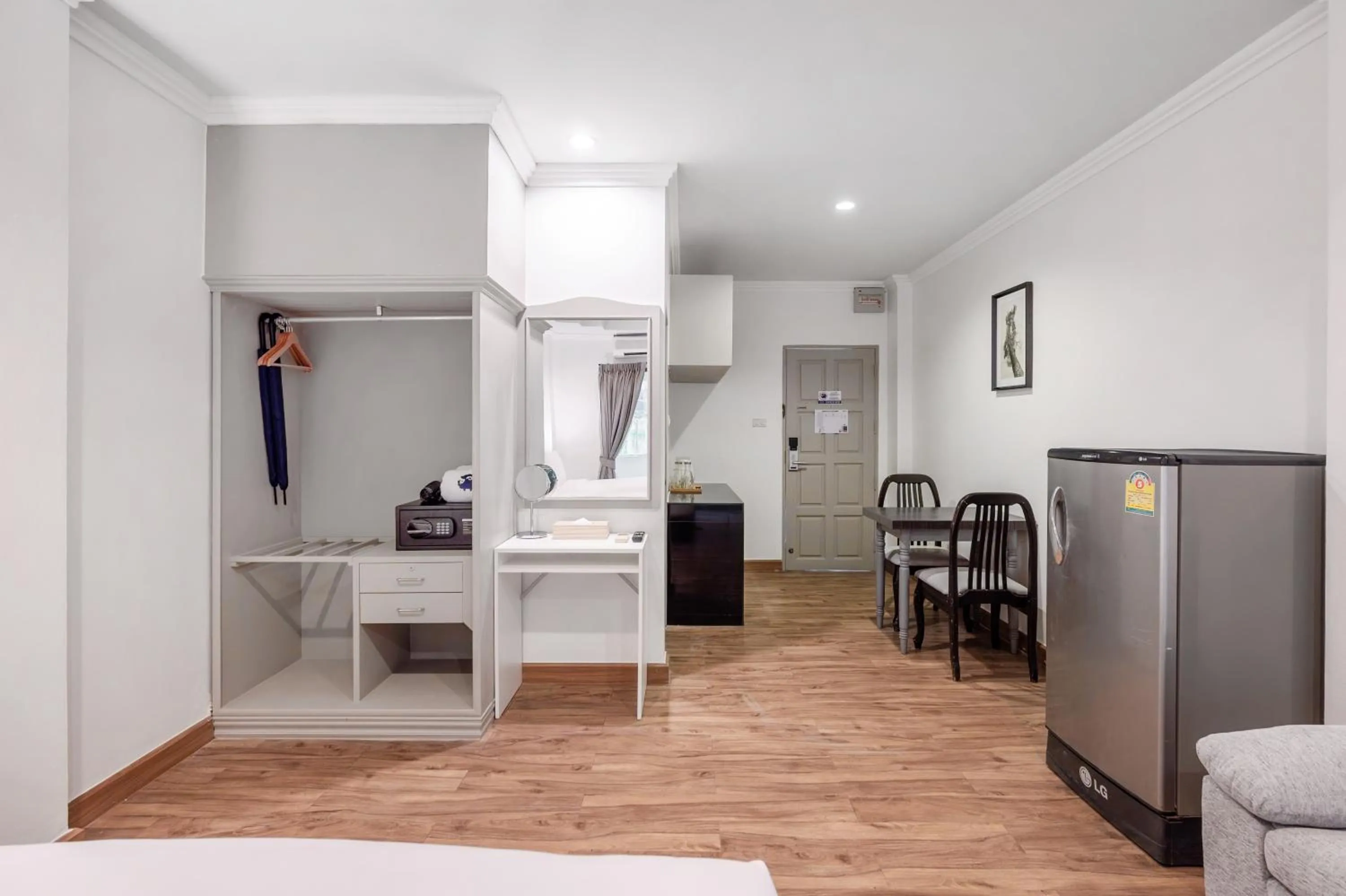 Bedroom, Bed in Kokotel Pattaya North Beach