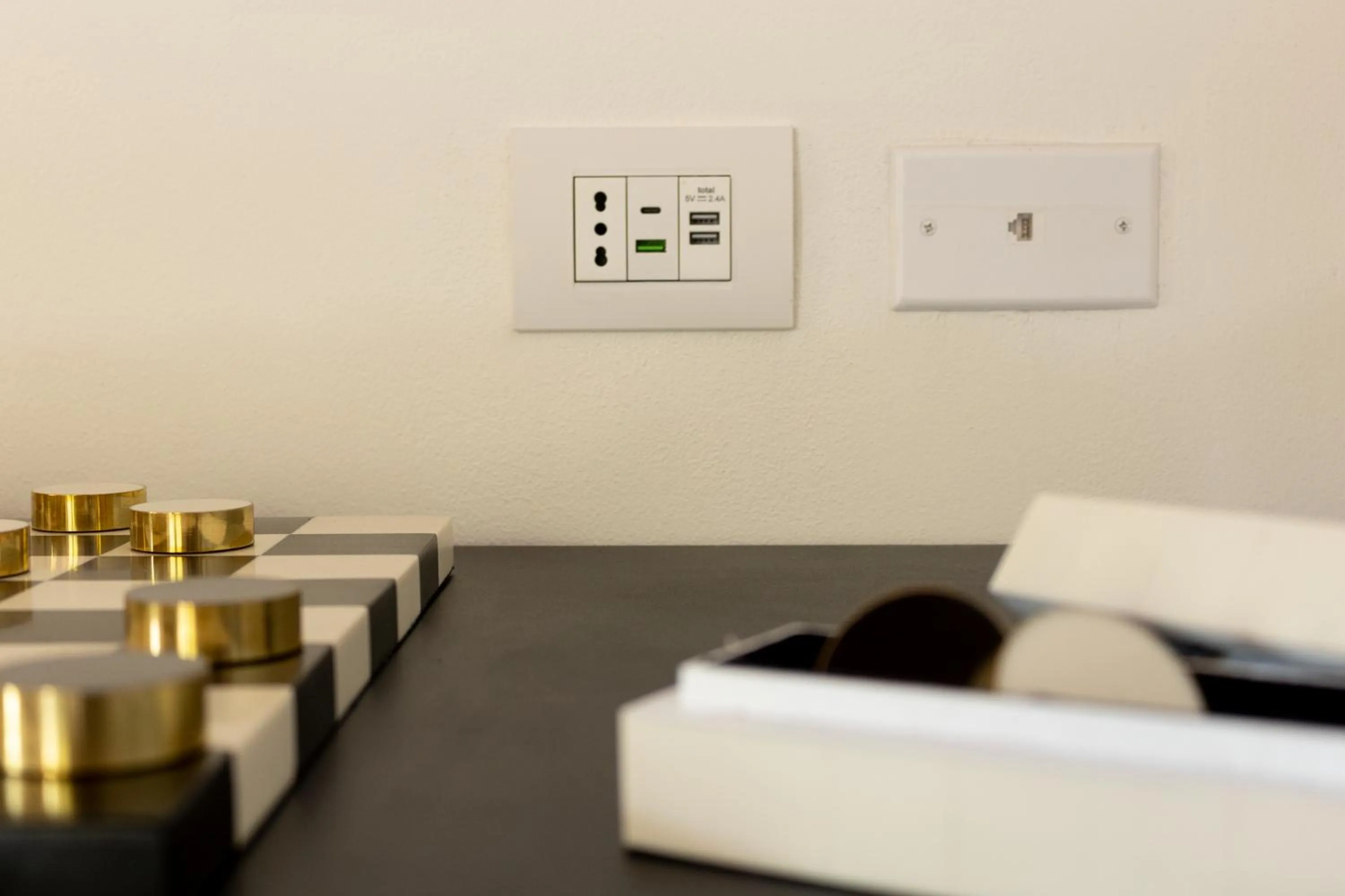 Decorative detail in Luce Boutique Hotel