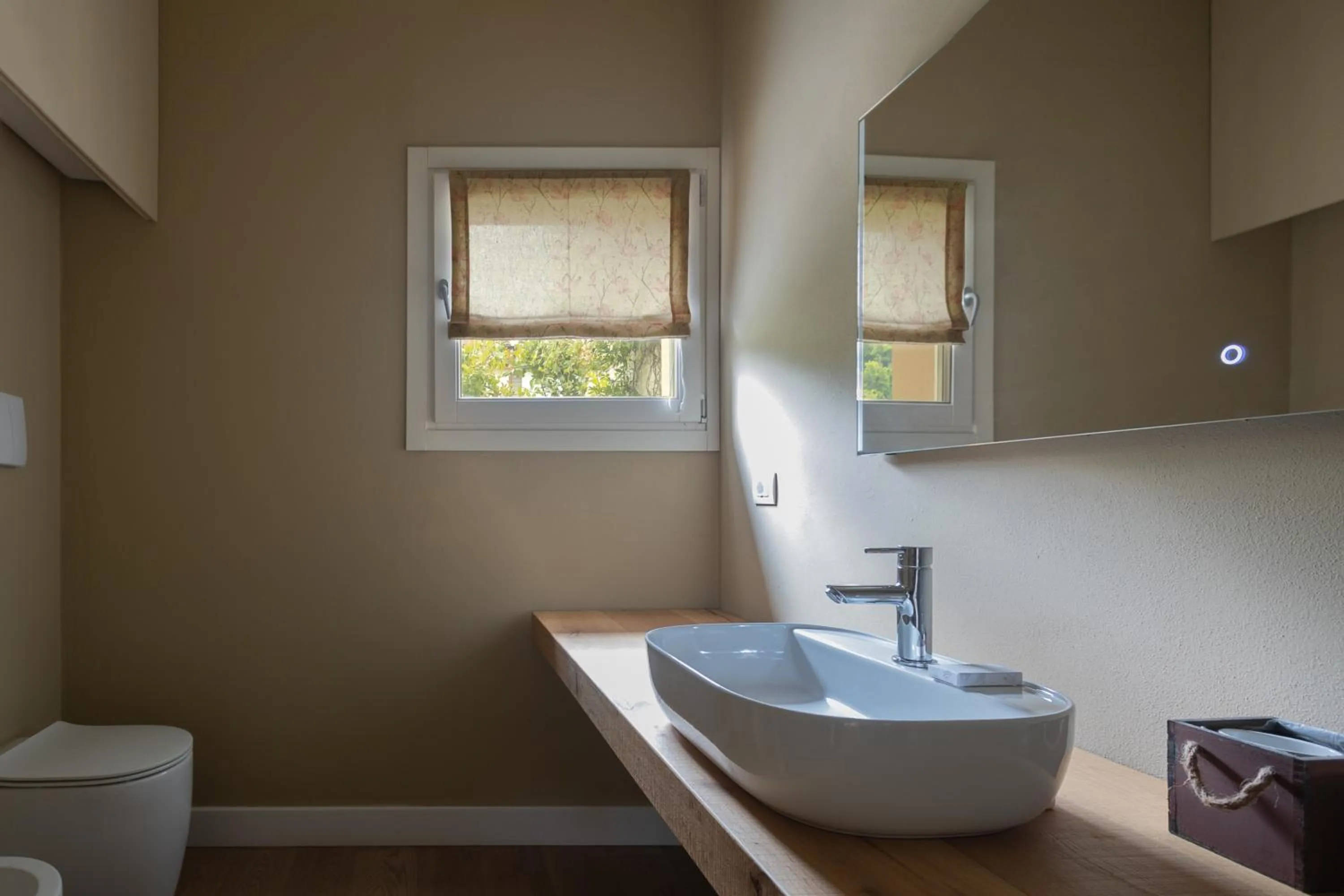 Toilet in Luce Boutique Hotel