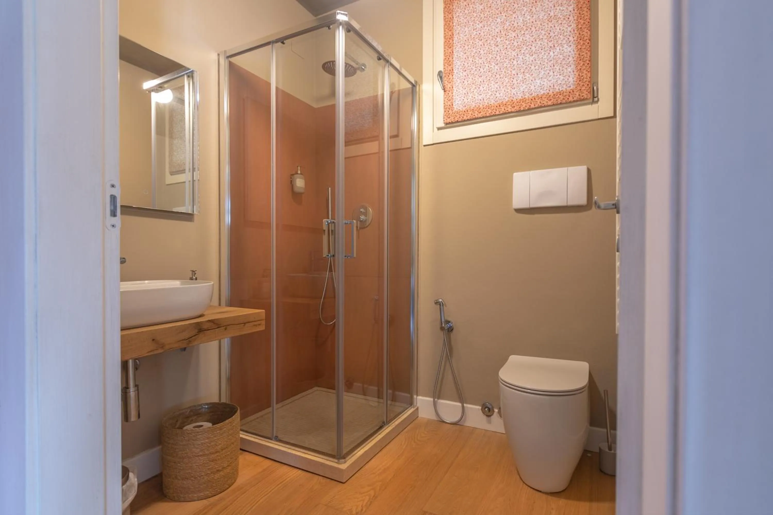 Shower in Luce Boutique Hotel