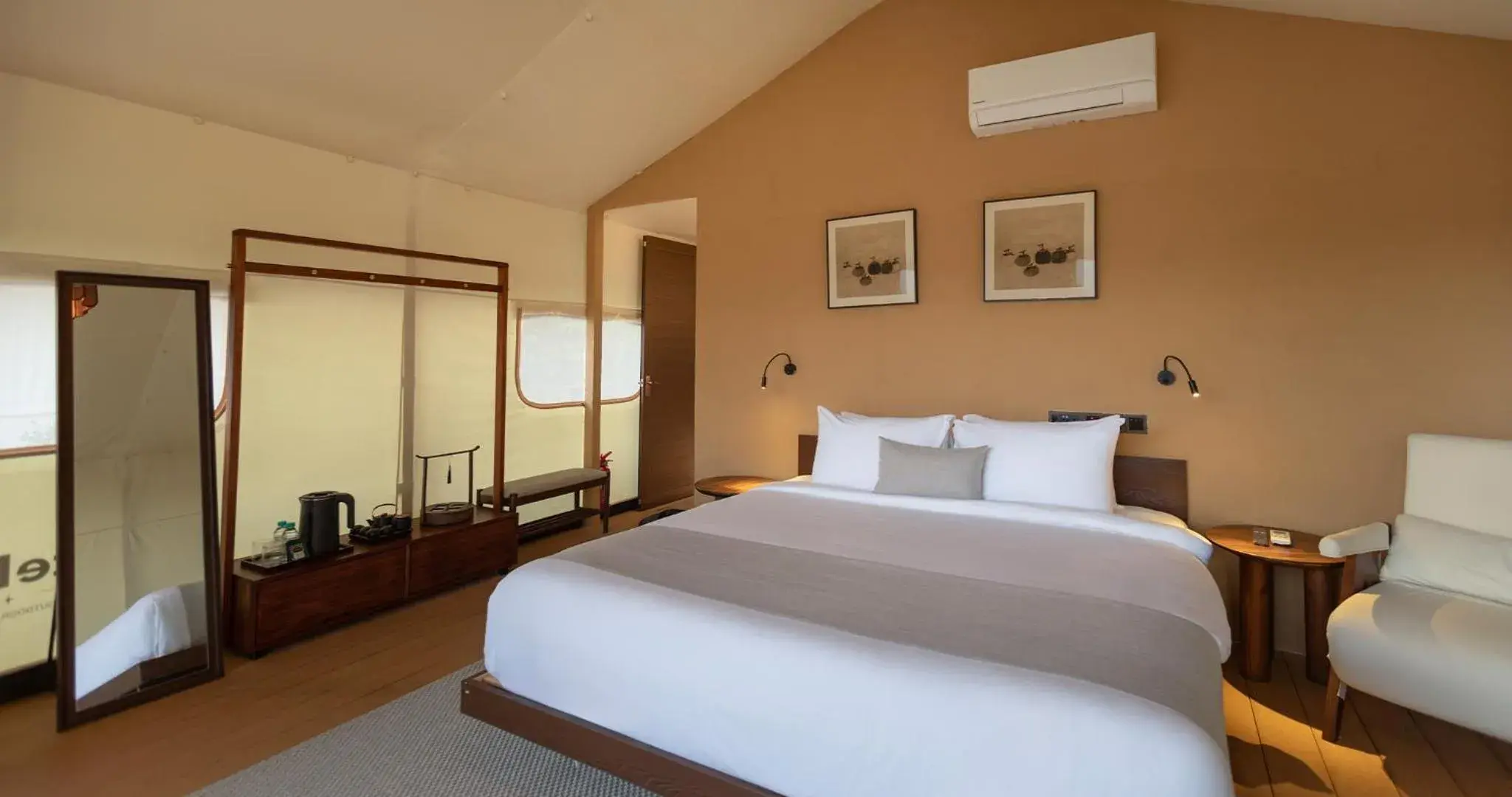 Bedroom, Bed in Zen By Stellar Cameron Bedroom, Bed in Zen By Stellar Cameron