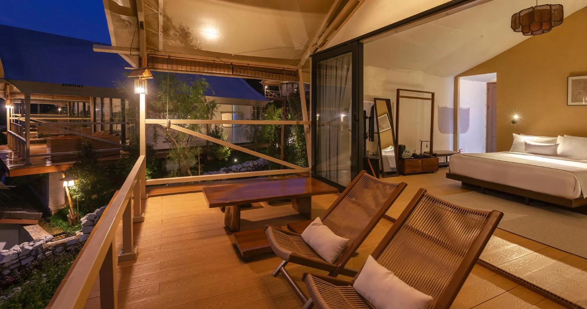 Balcony/Terrace, Bed in Zen By Stellar Cameron