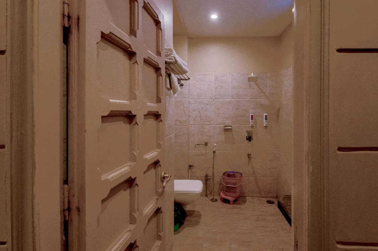 Bathroom in Heritage Kuchaman Haveli