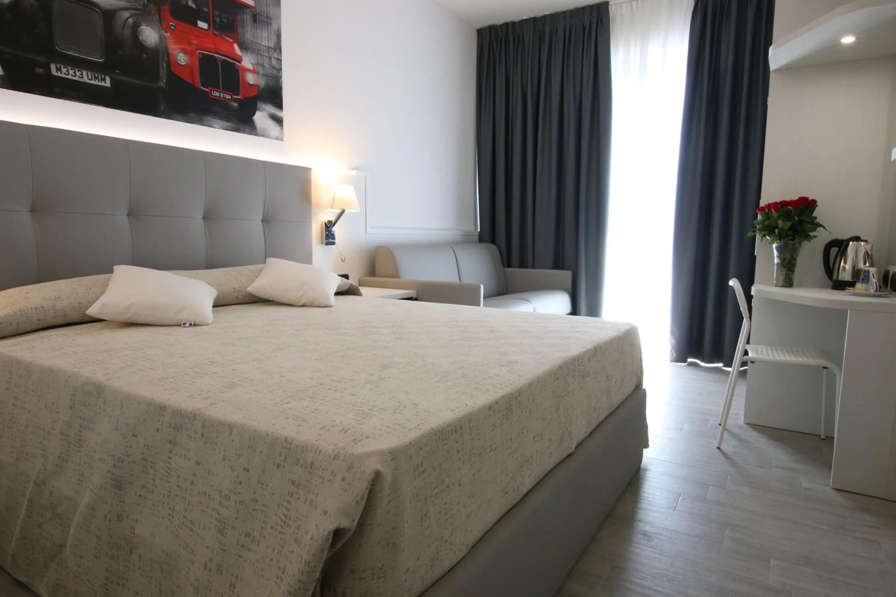 Coffee/tea facilities, Bed in Eraclea Palace Hotel 4 stelle S