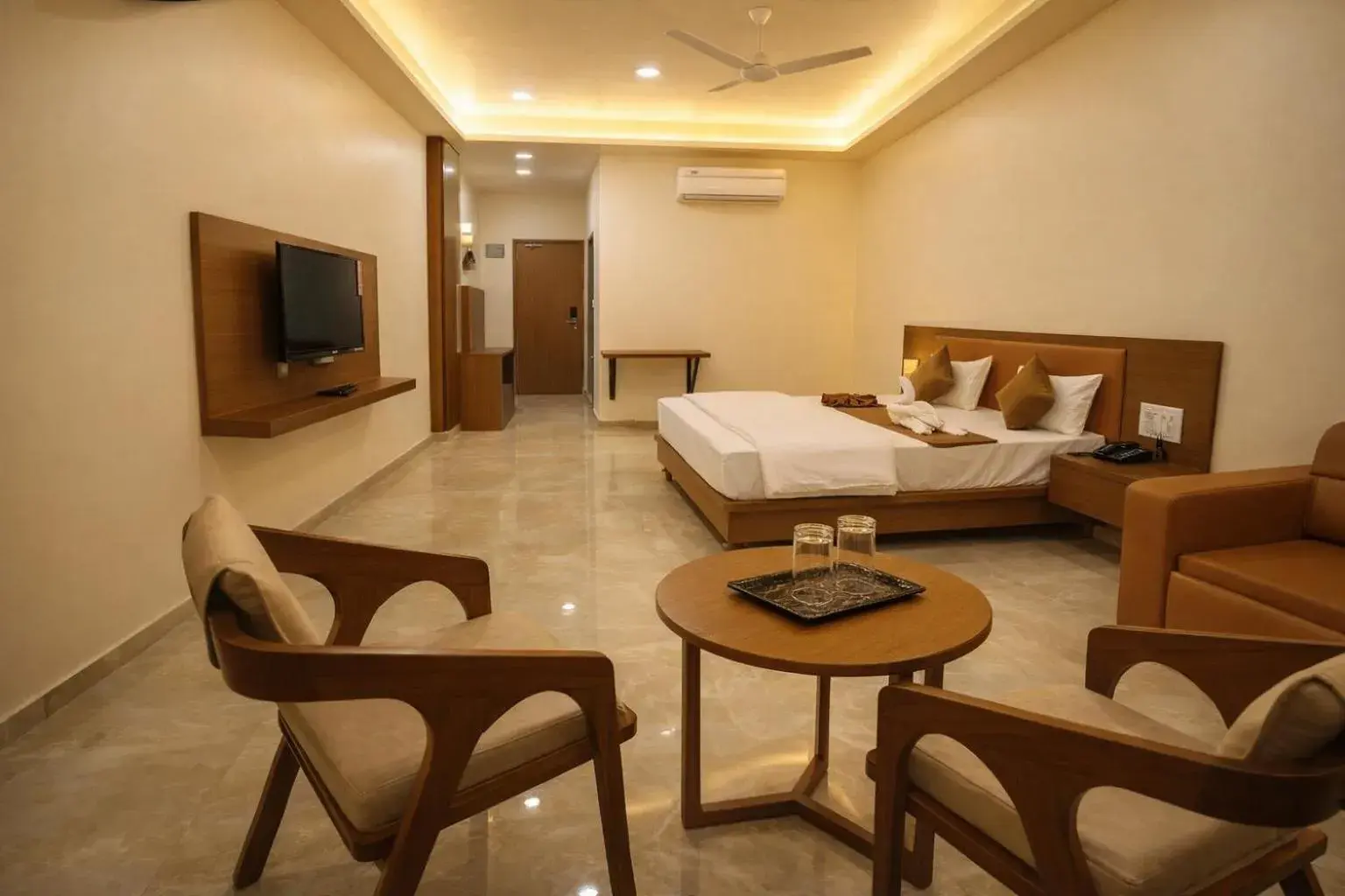 StayGuru The Canyon Inn StayGuru The Canyon Inn