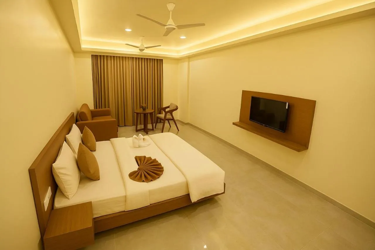 Photo of the whole room, Bed in StayGuru The Canyon Inn