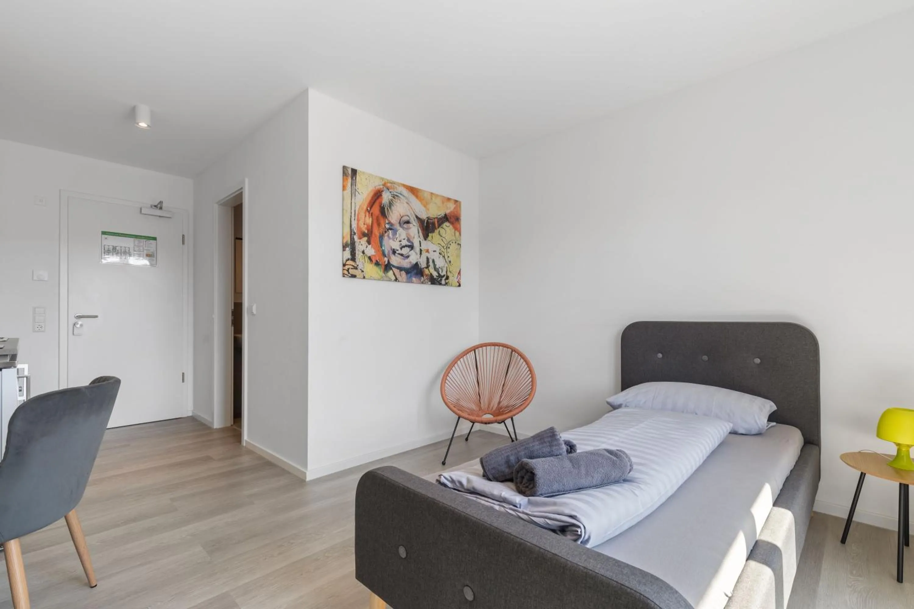 LIVINGBOXX Karlsruhe - Messe I neuwertige Apartments mit Küche