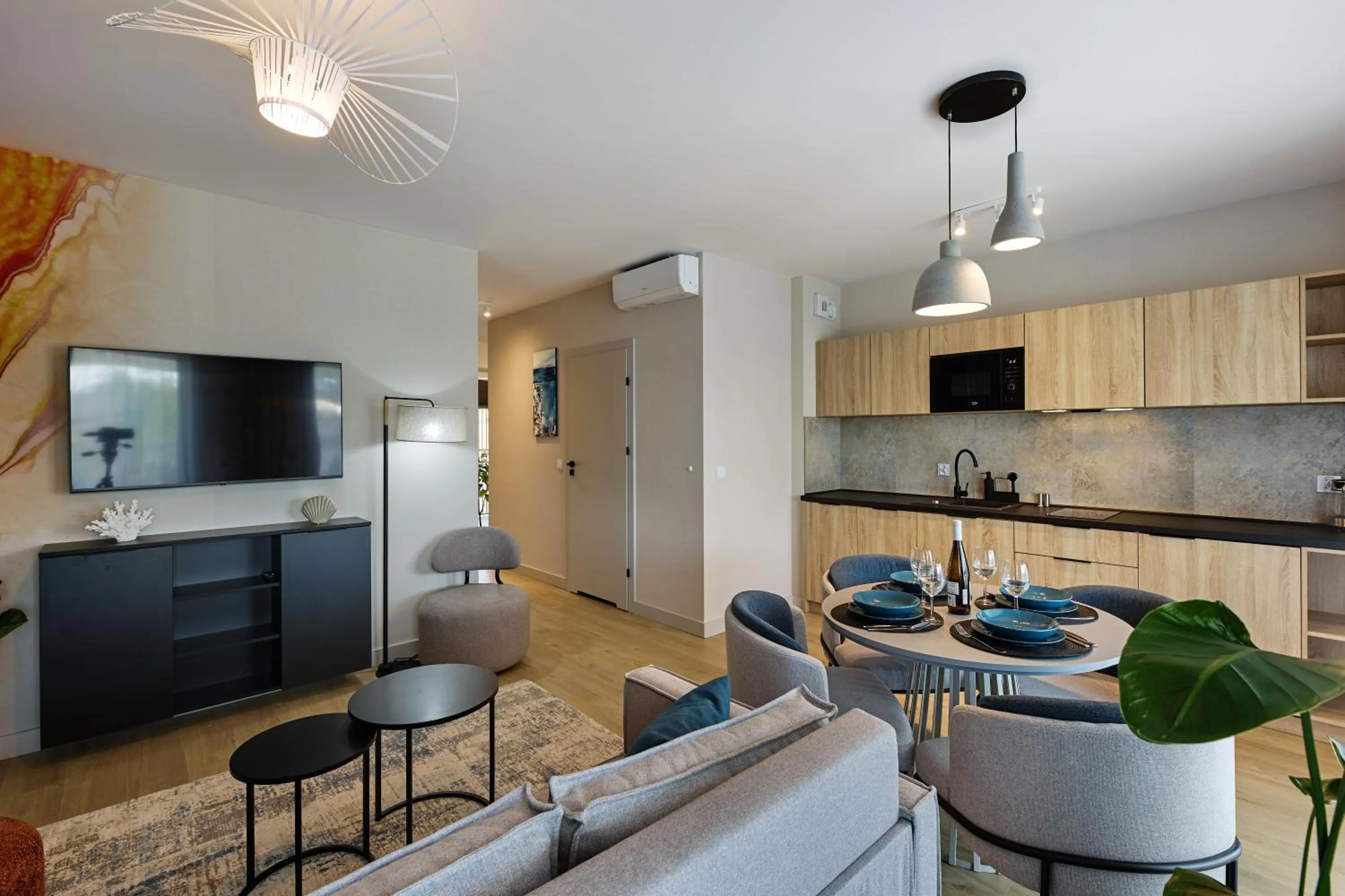 TV and multimedia in Resort Baltic Waves Apartments - Pool & Spa