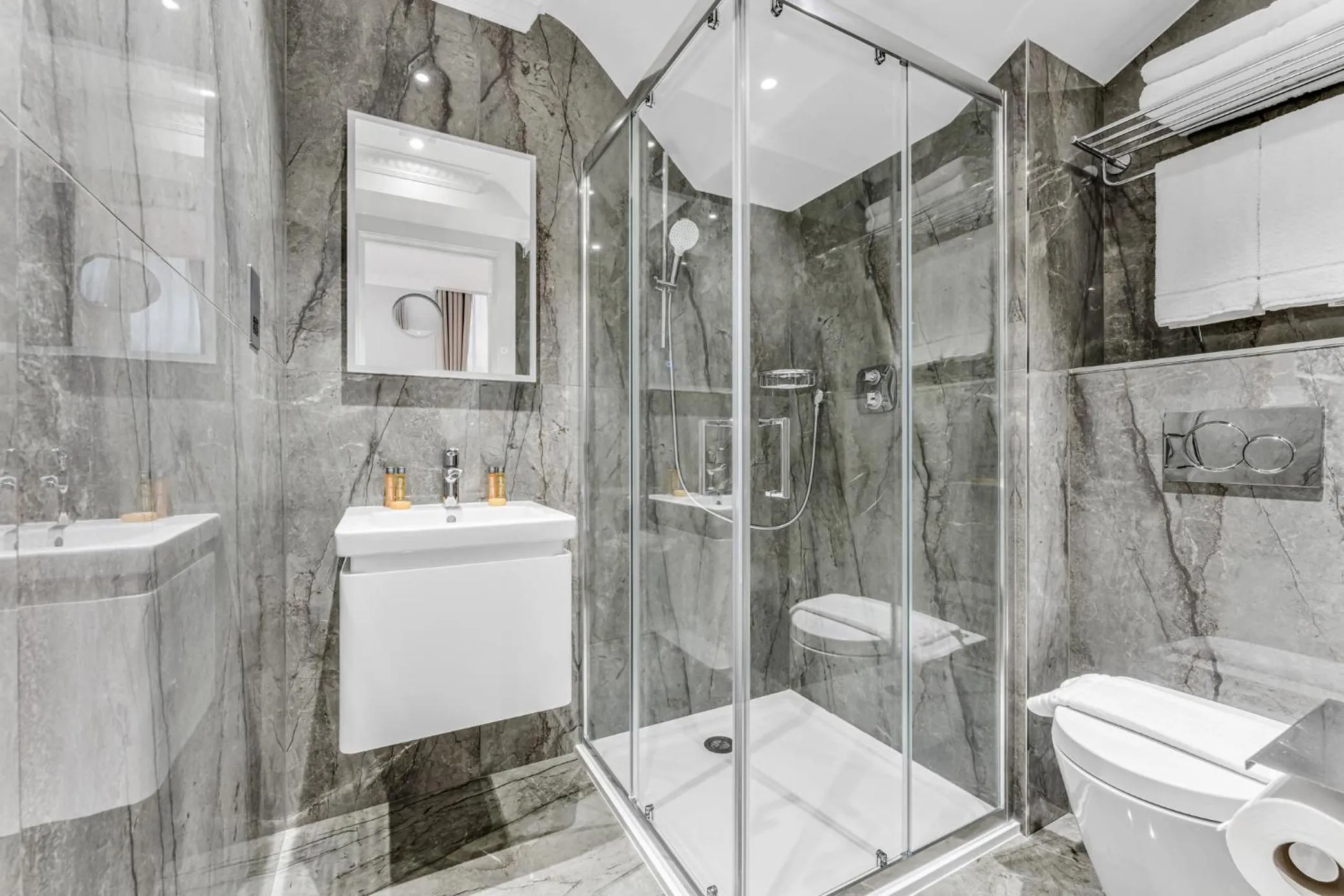 Bathroom in Cleveland Residences Bloomsbury