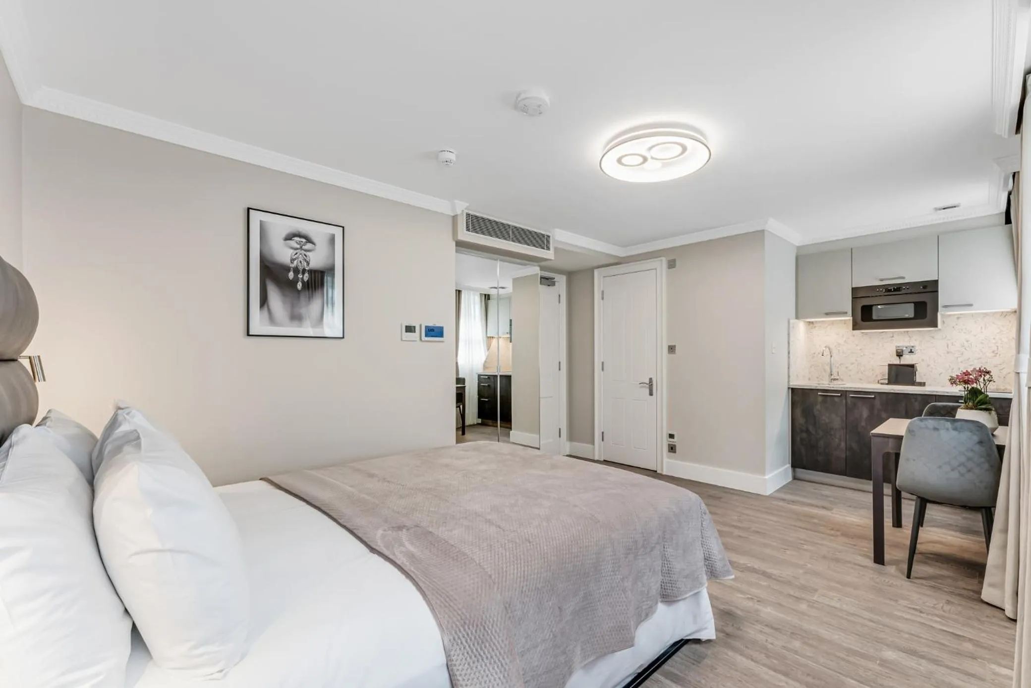 Bed in Cleveland Residences Bloomsbury