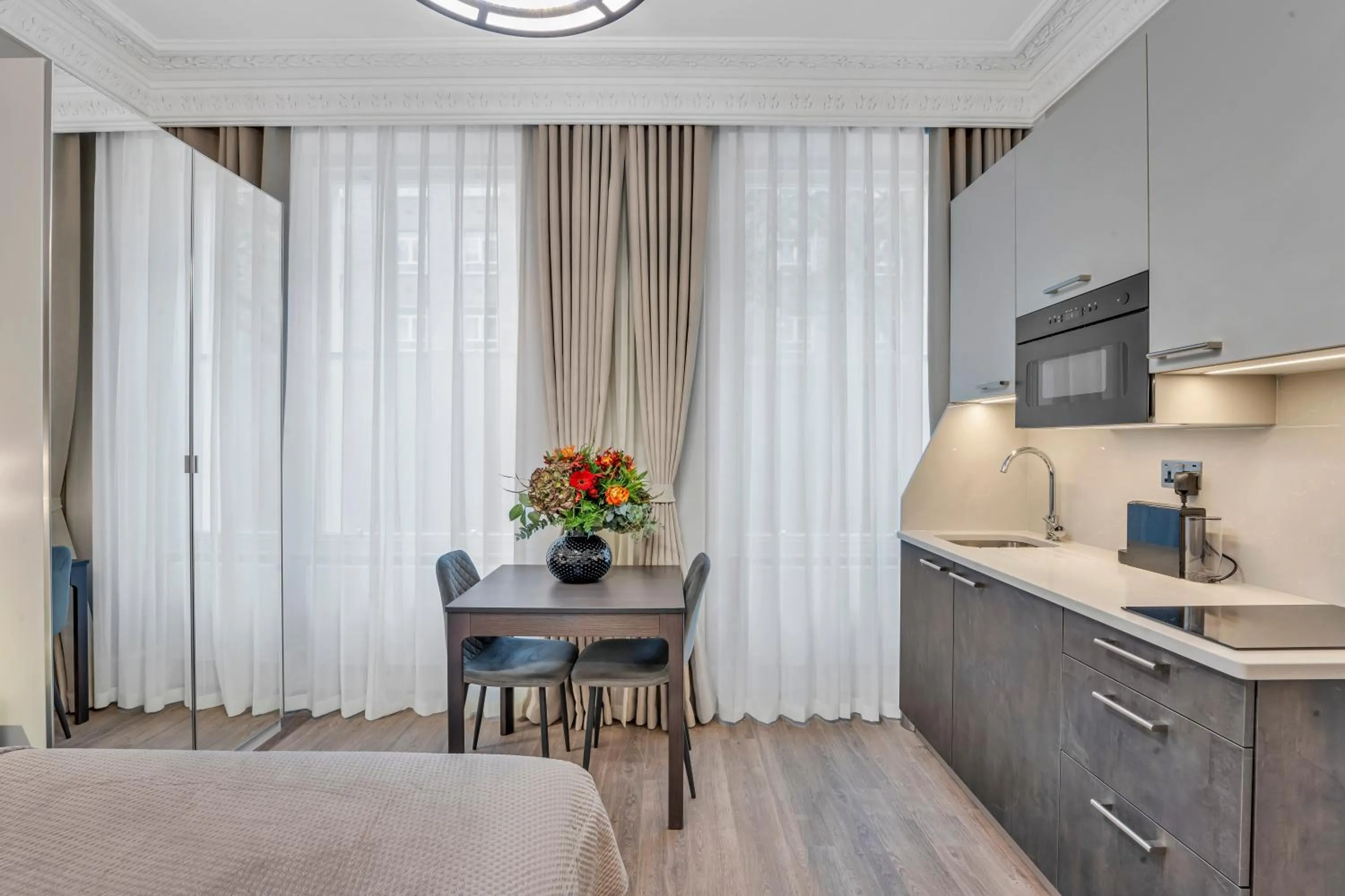 Kitchen or kitchenette, Bed in Cleveland Residences Bloomsbury