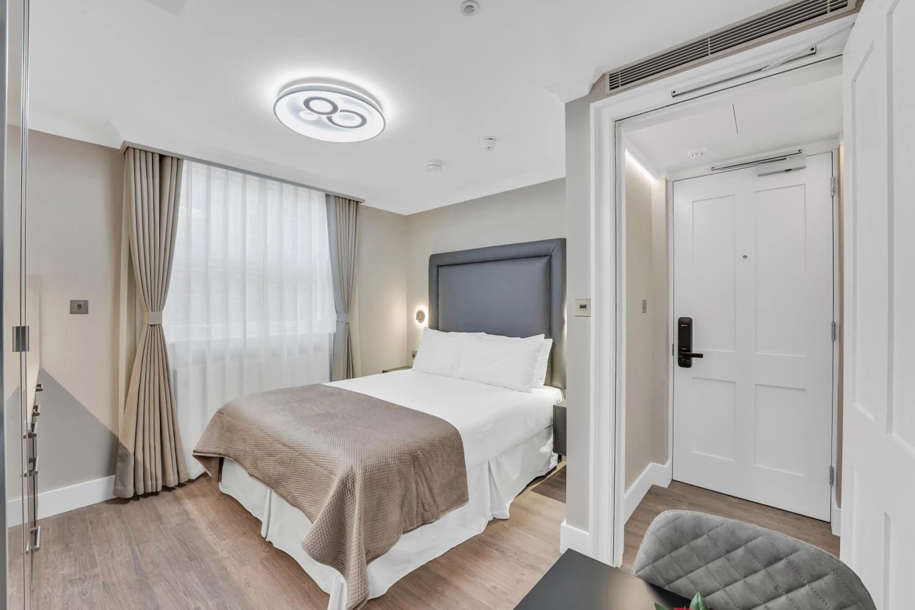 Bed in Cleveland Residences Bloomsbury