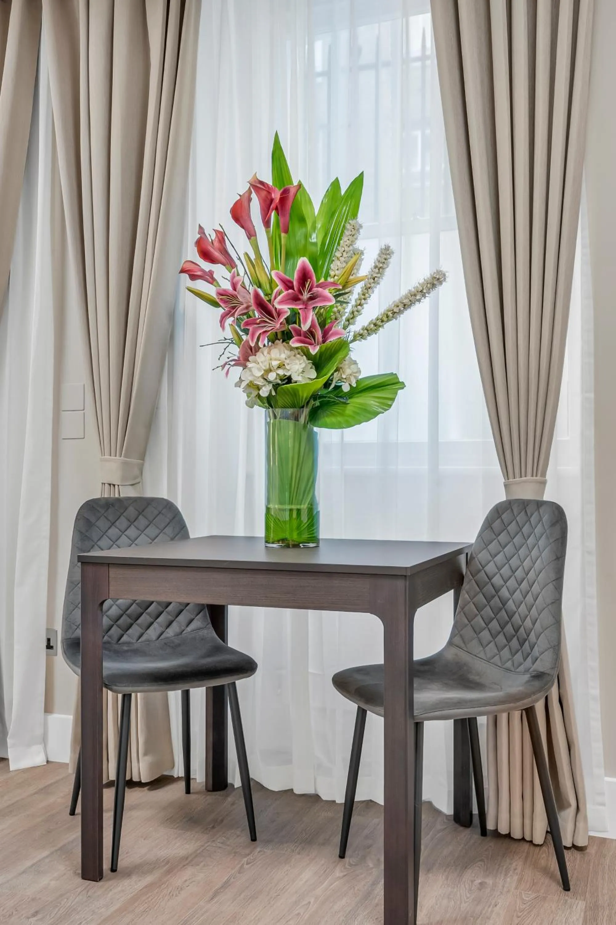 Seating area in Cleveland Residences Bloomsbury