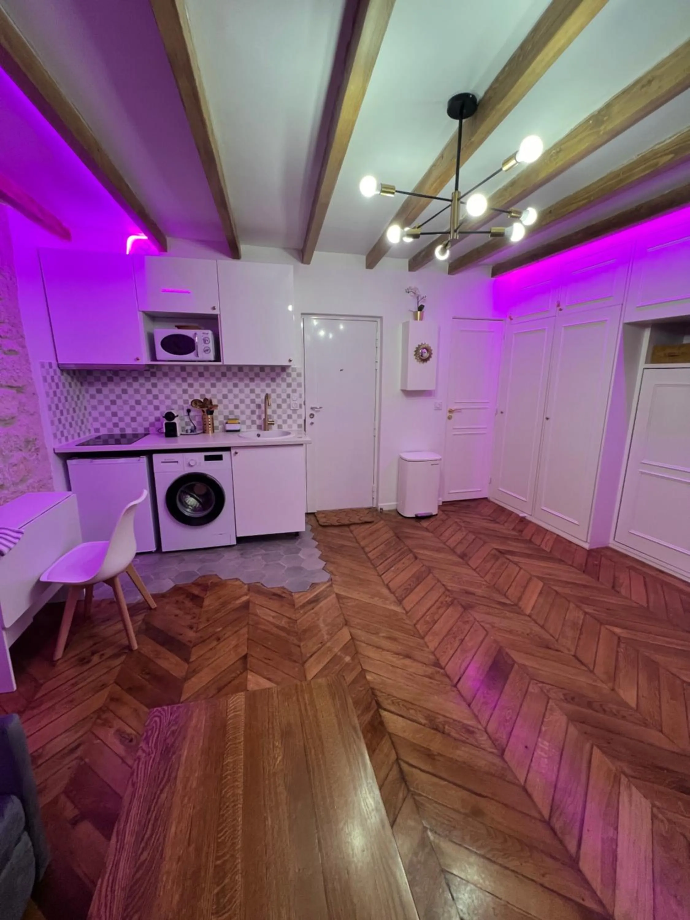 Studio de charme centre paris 10 min de république