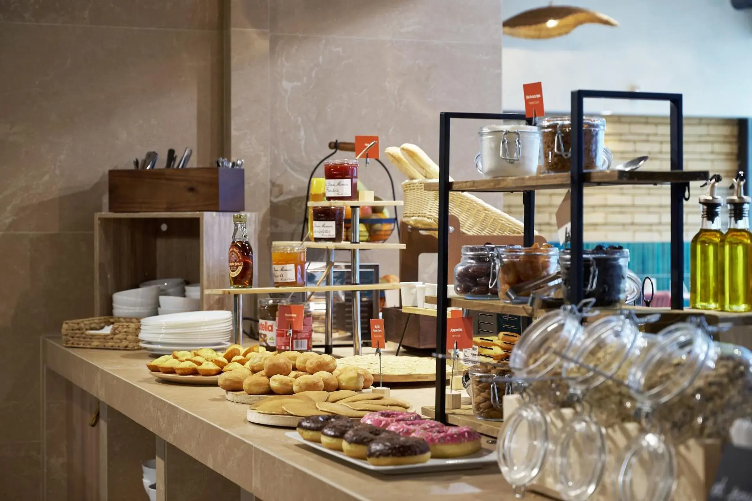 Buffet breakfast in Hôtel Ligo by HappyCulture Buffet breakfast in Hôtel Ligo by HappyCulture