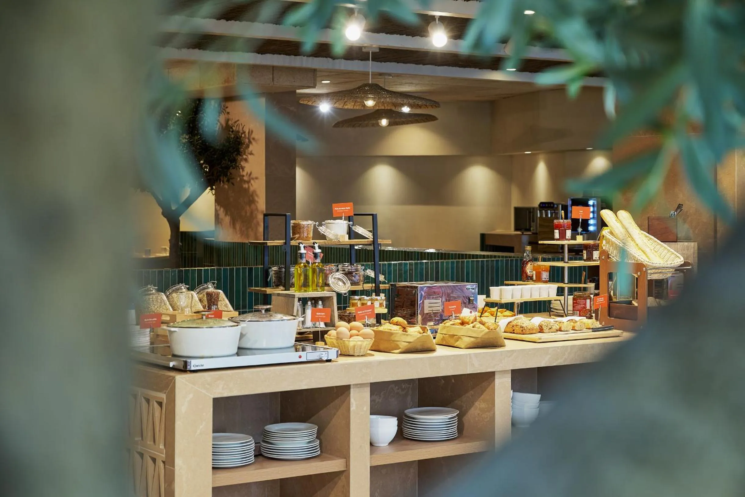 Buffet breakfast in Hôtel Ligo by HappyCulture
