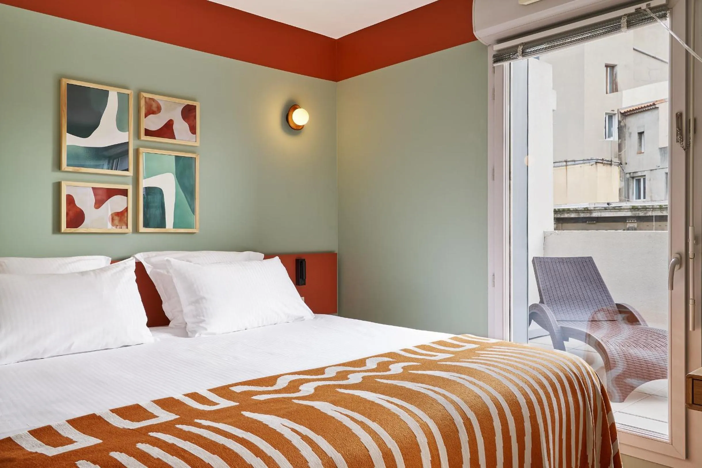 Bedroom, Bed in Hôtel Ligo by HappyCulture