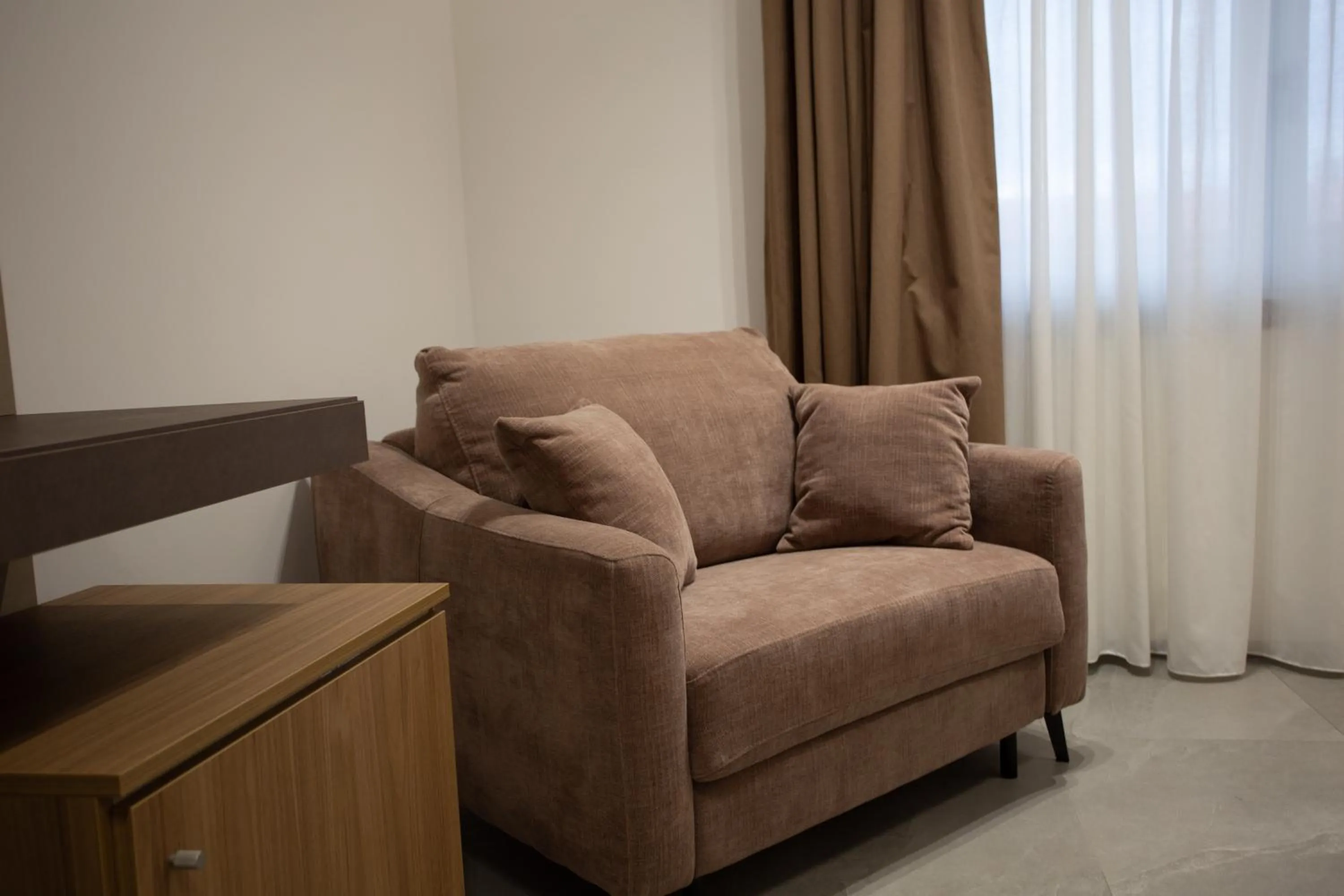 Bedroom in Alexander House Hotel