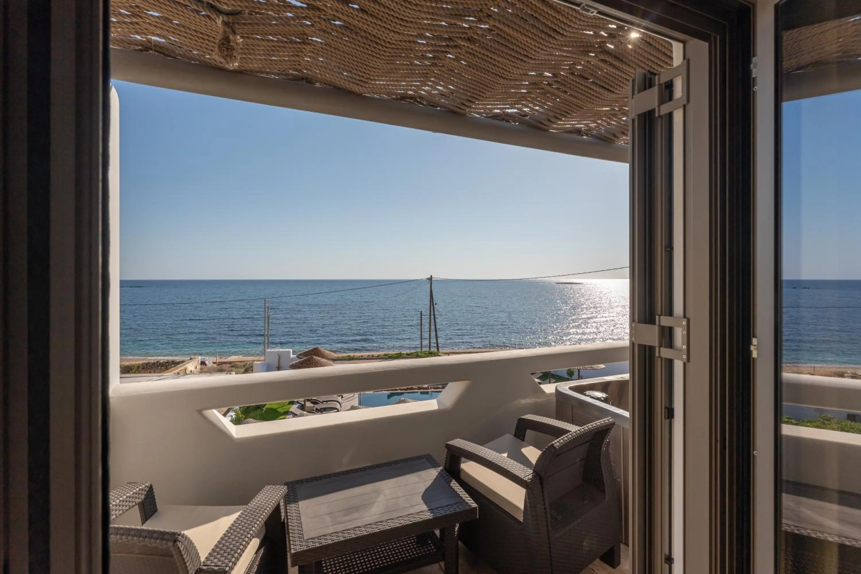 Skyros Trias