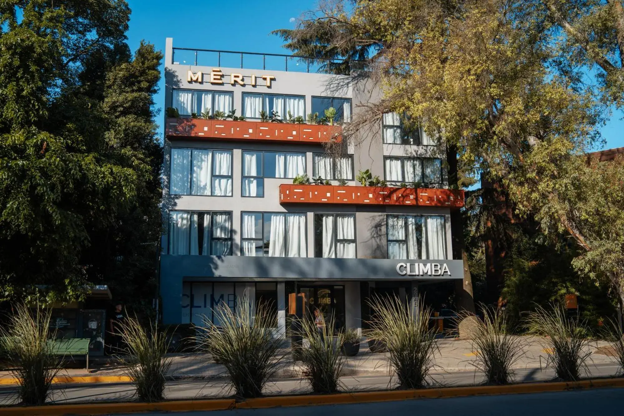 Property building in Mérit Parque Leloir by Amérian Property building in Mérit Parque Leloir by Amérian