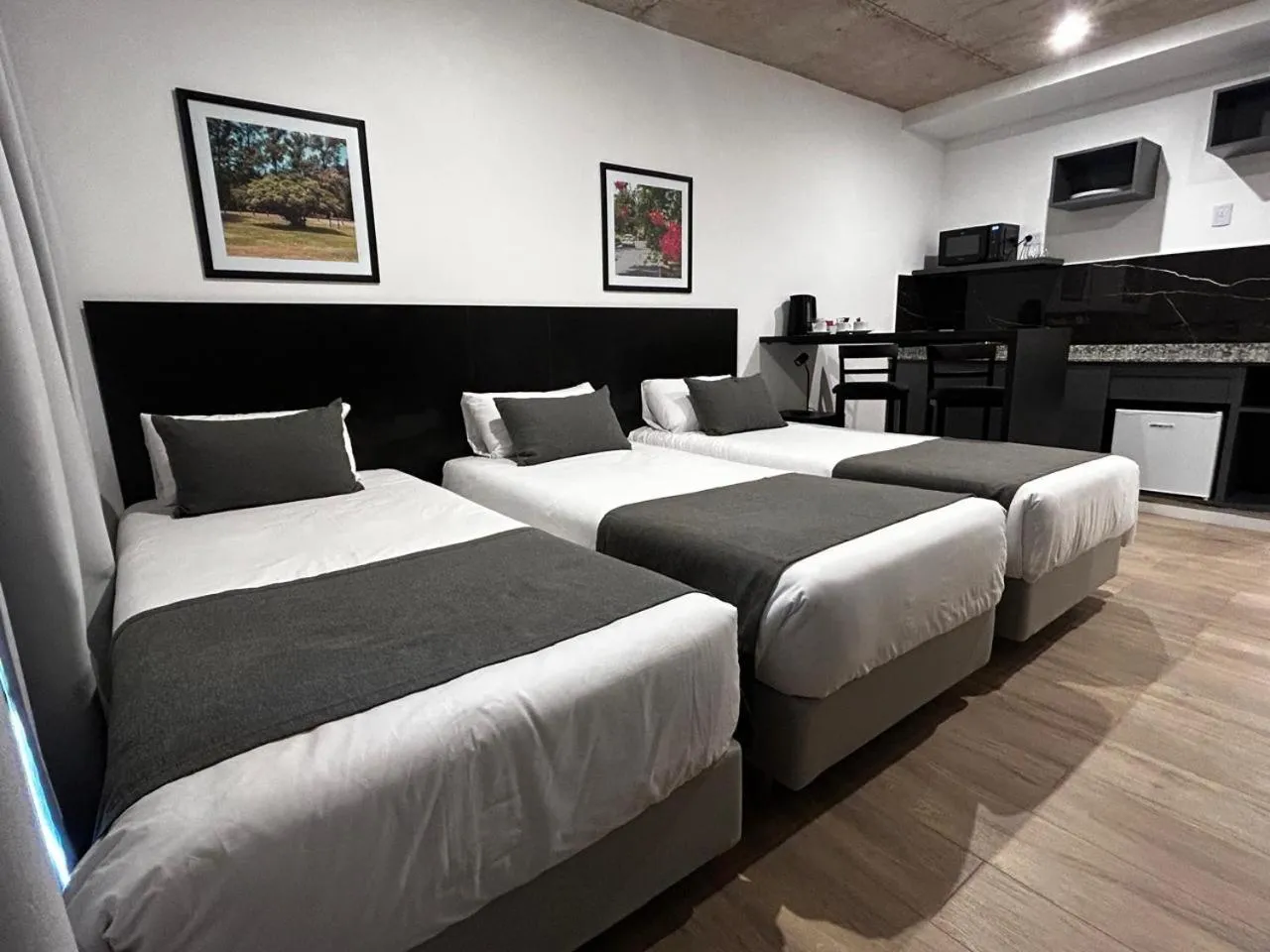 Bed in Mérit Parque Leloir by Amérian