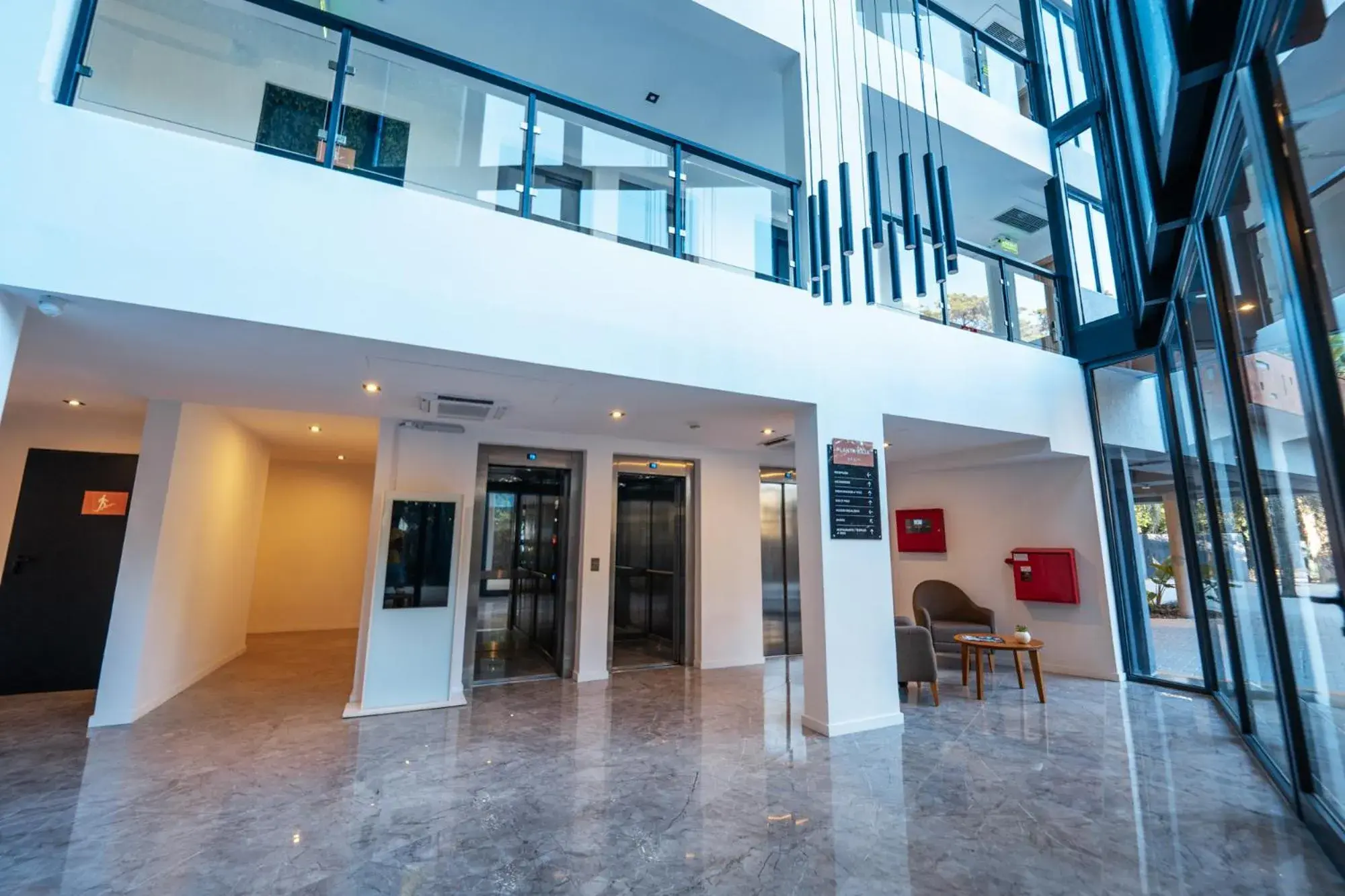 Facade/entrance in Mérit Parque Leloir by Amérian Facade/entrance in Mérit Parque Leloir by Amérian