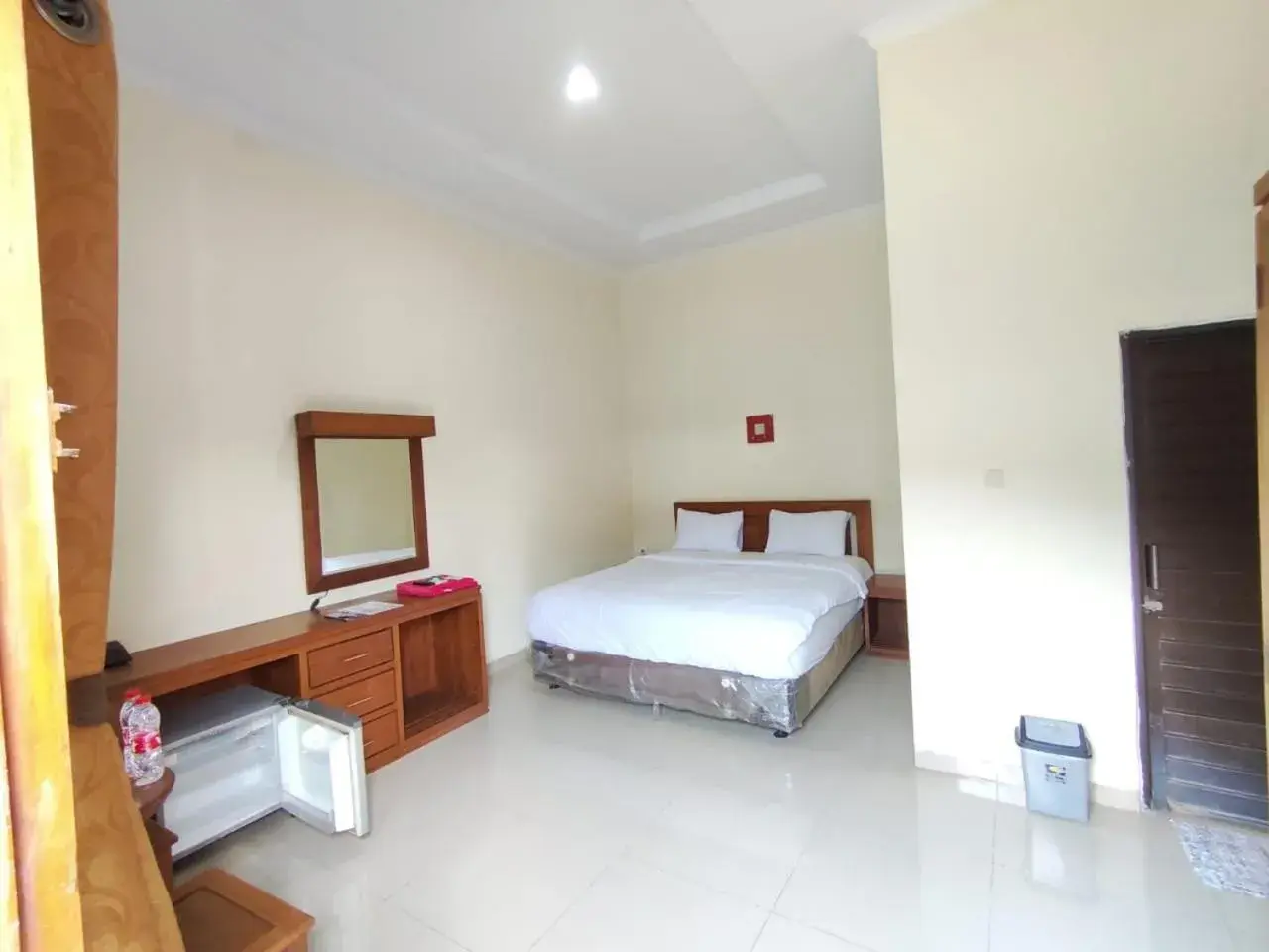 Family Room with Private Bathroom in Hotel Ciwangi Family Room with Private Bathroom in Hotel Ciwangi