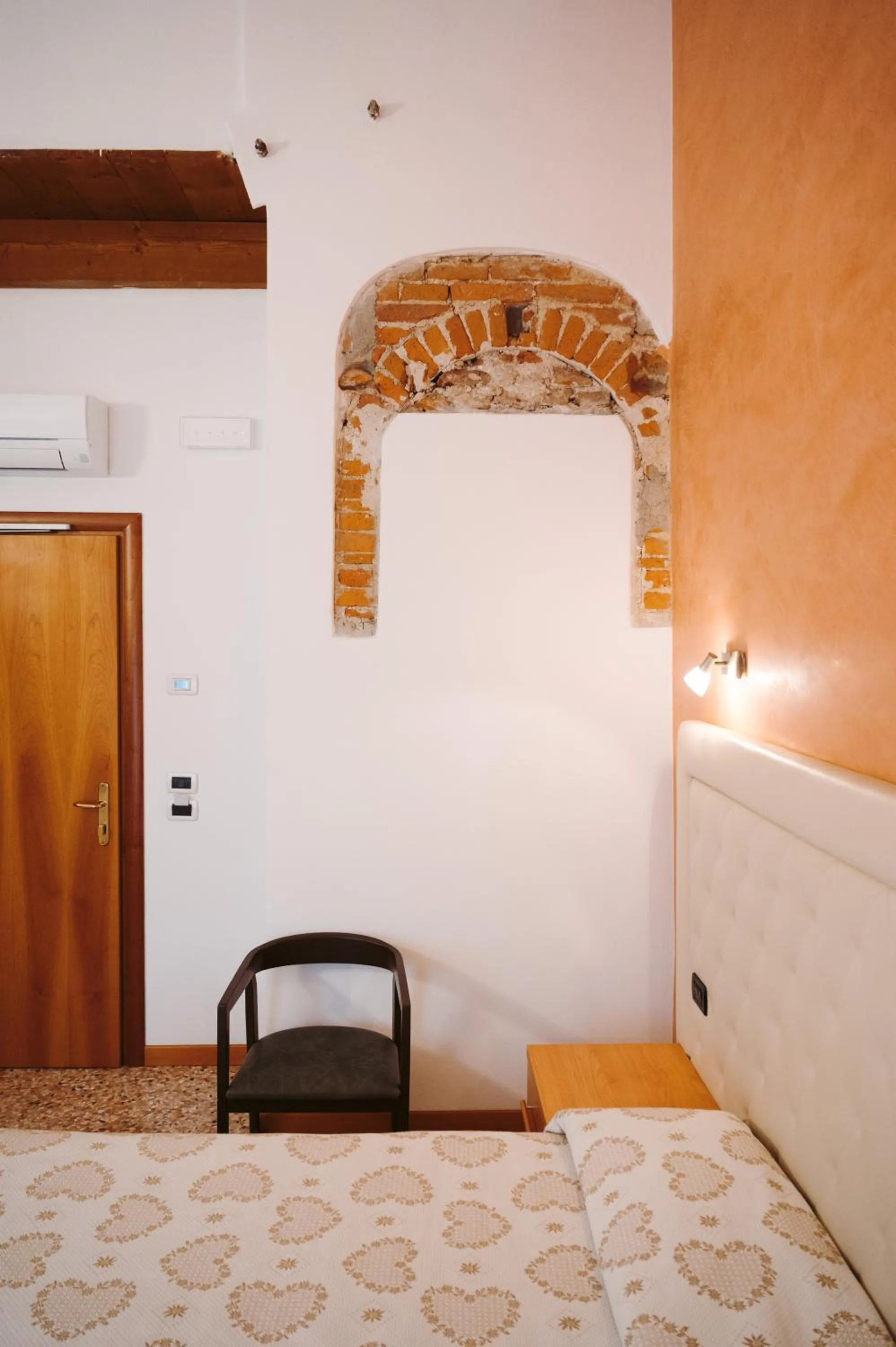 Photo of the whole room, Bed in Hotel Roma