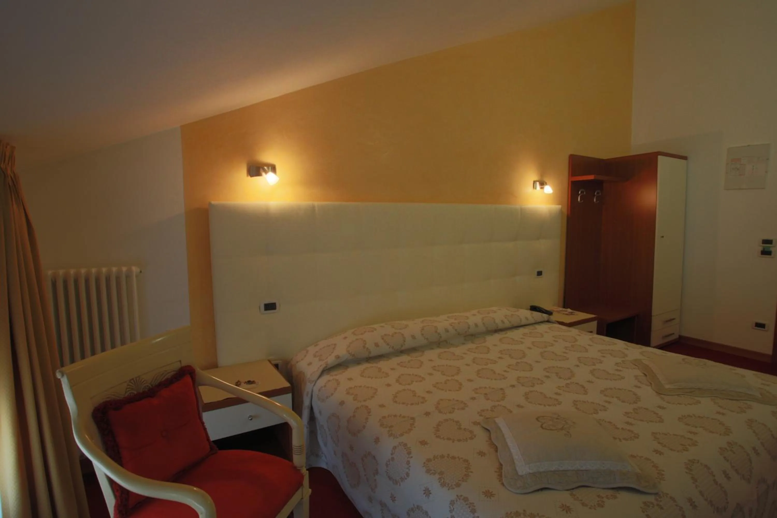 Photo of the whole room, Bed in Hotel Roma