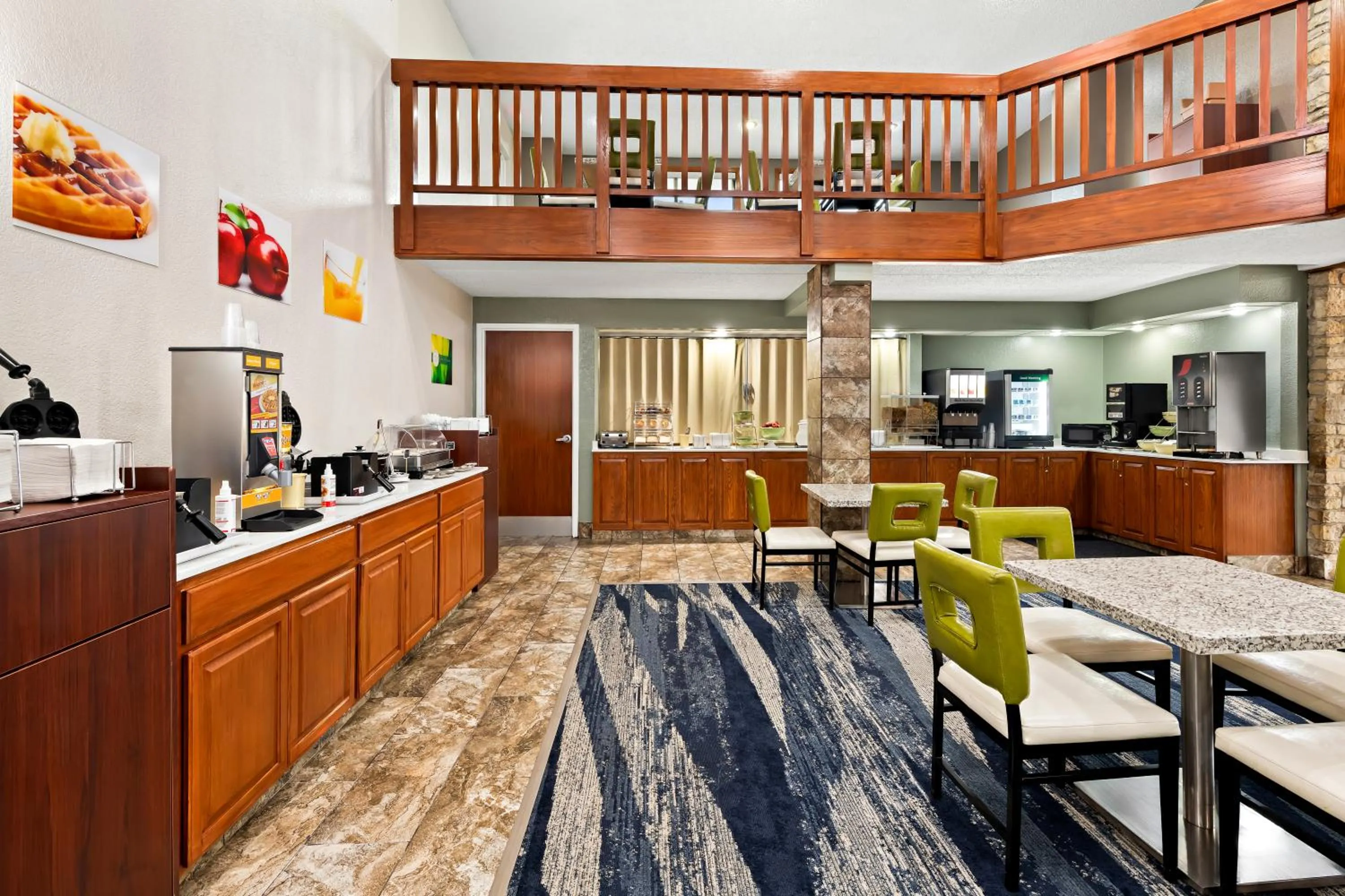 Buffet breakfast in Suburban Studios Mason Near Kings Island