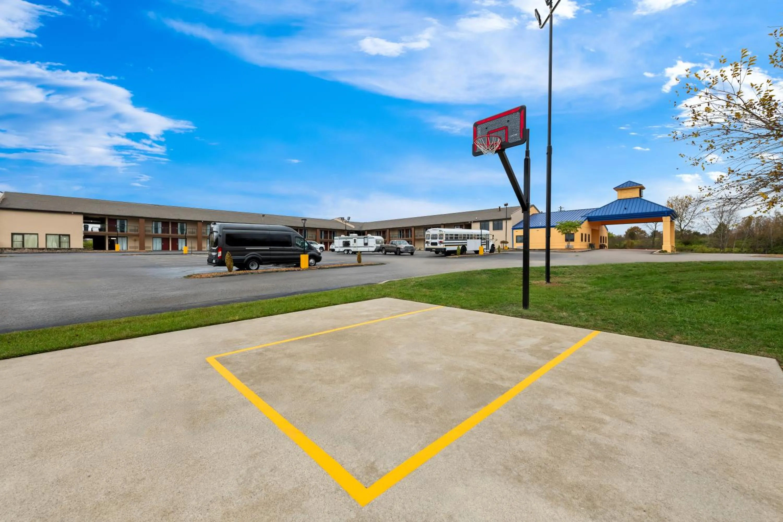Children play ground in Suburban Studios Mason Near Kings Island