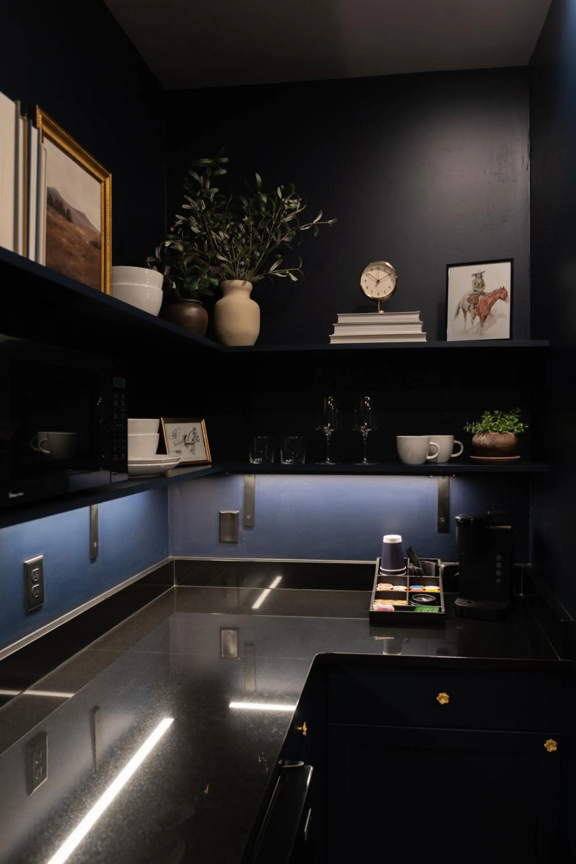 Coffee/tea facilities in The Hotel Melrose