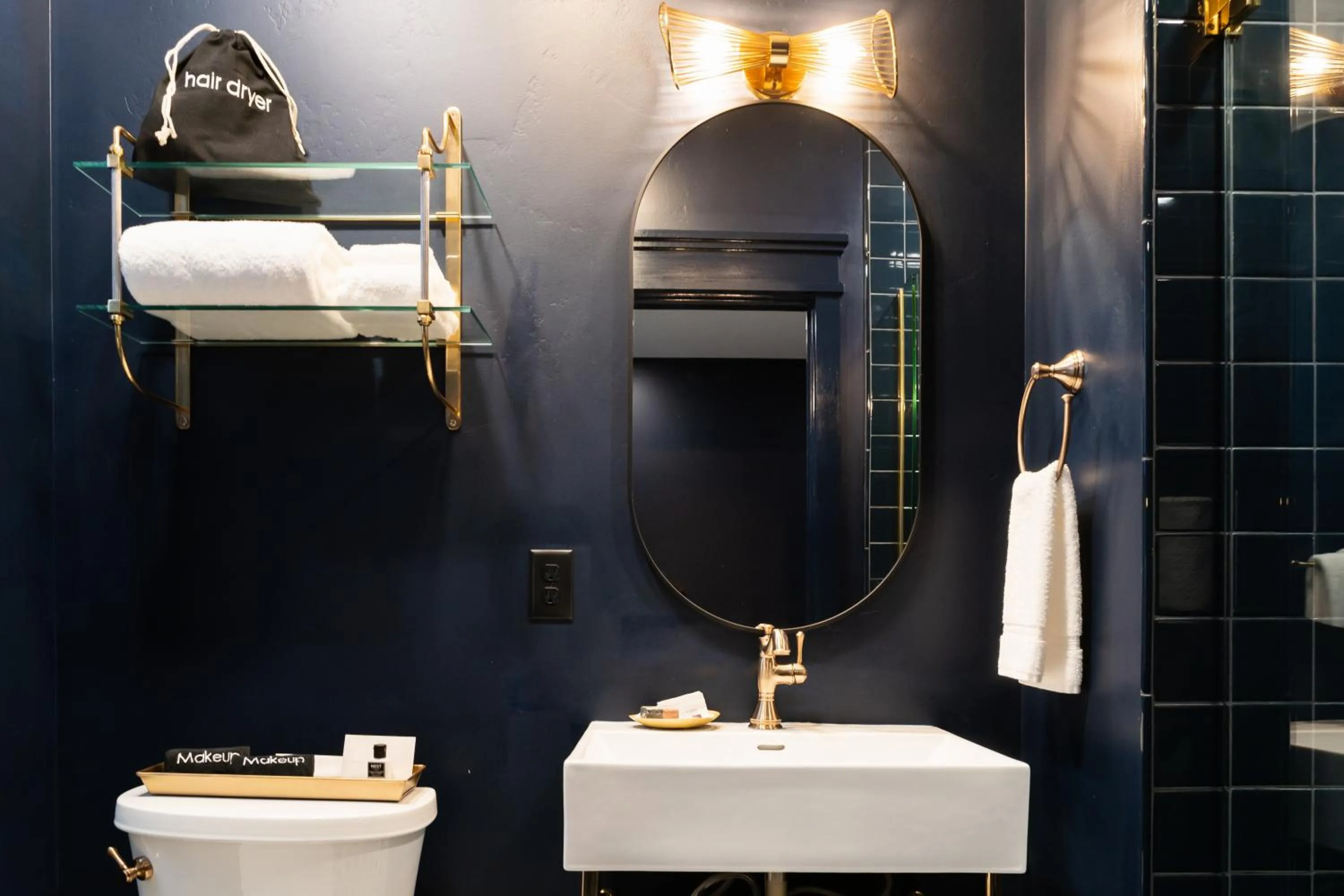 Toilet in The Hotel Melrose