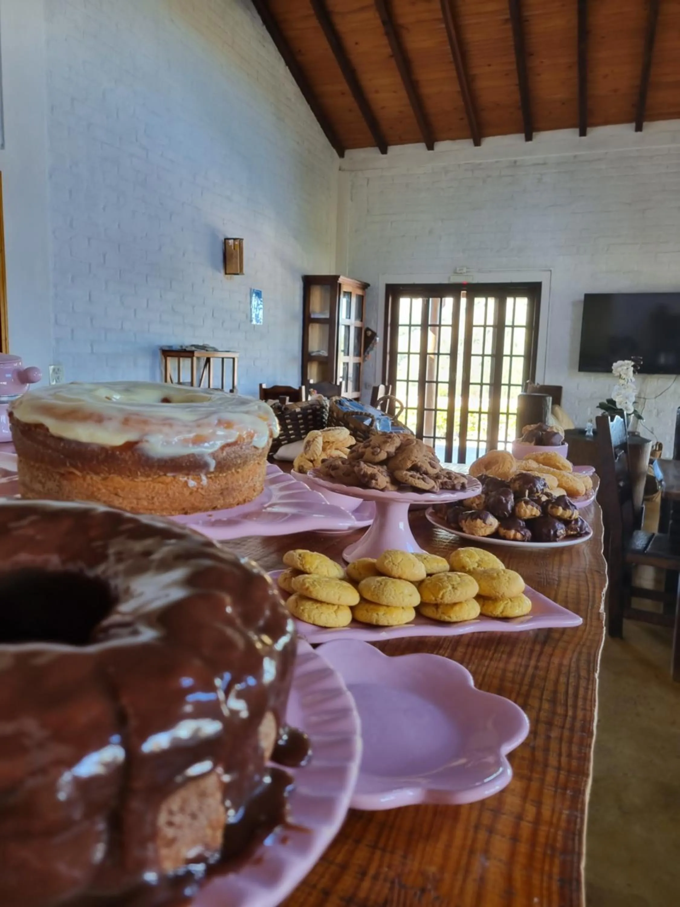Buffet breakfast in Pousada Cafuné