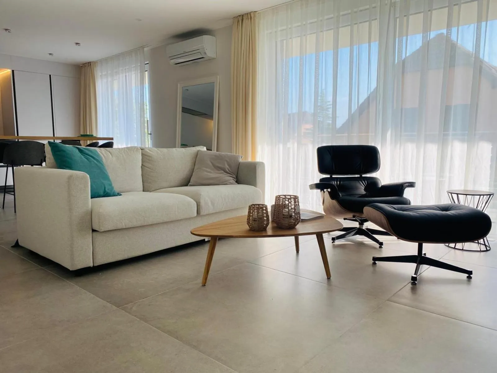 TV and multimedia in Homely Basel Airport