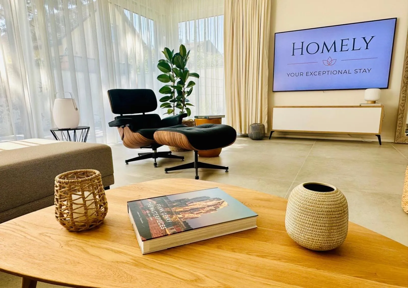 TV and multimedia in Homely Basel Airport