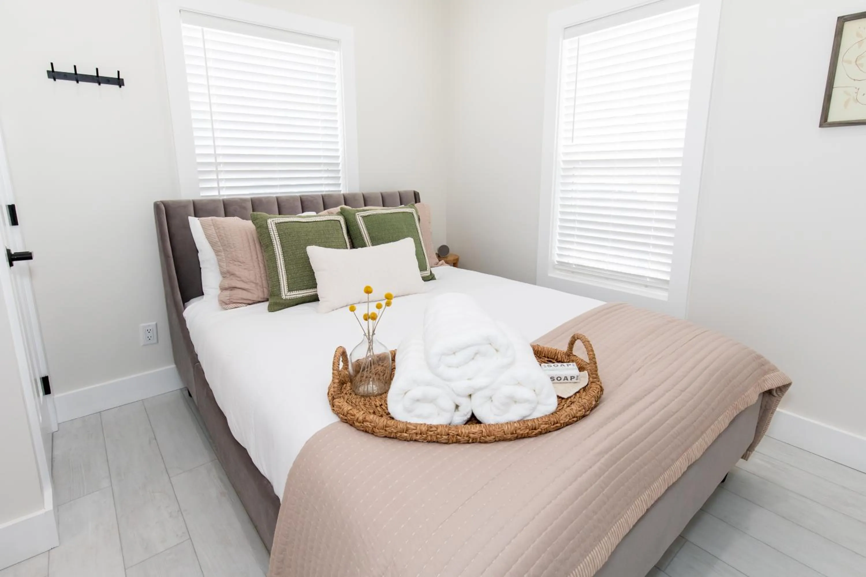 Property building, Bed in Inn At Fulton Boutique Hotel