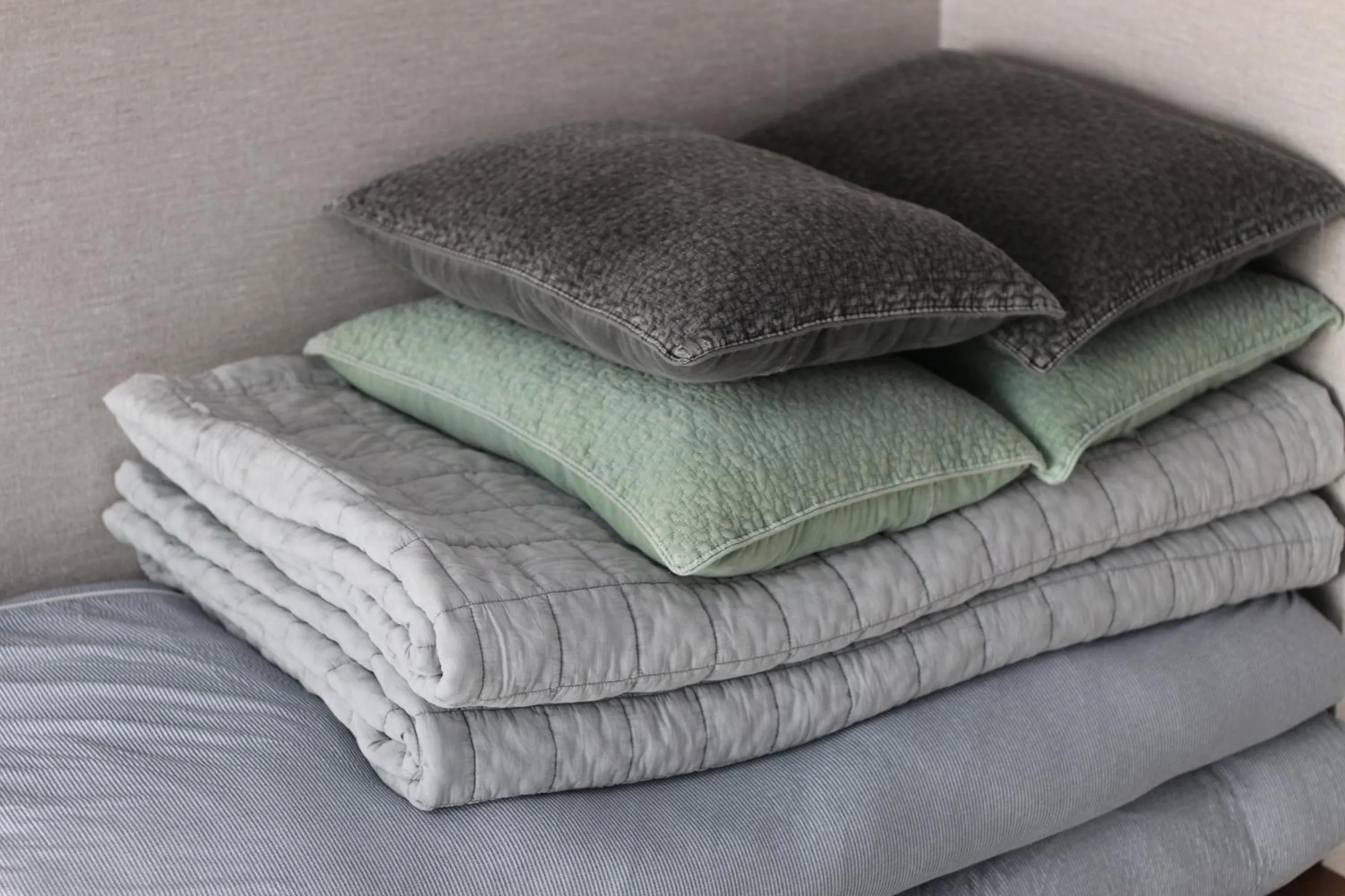 Yang Yang Surfers Paradise Stay