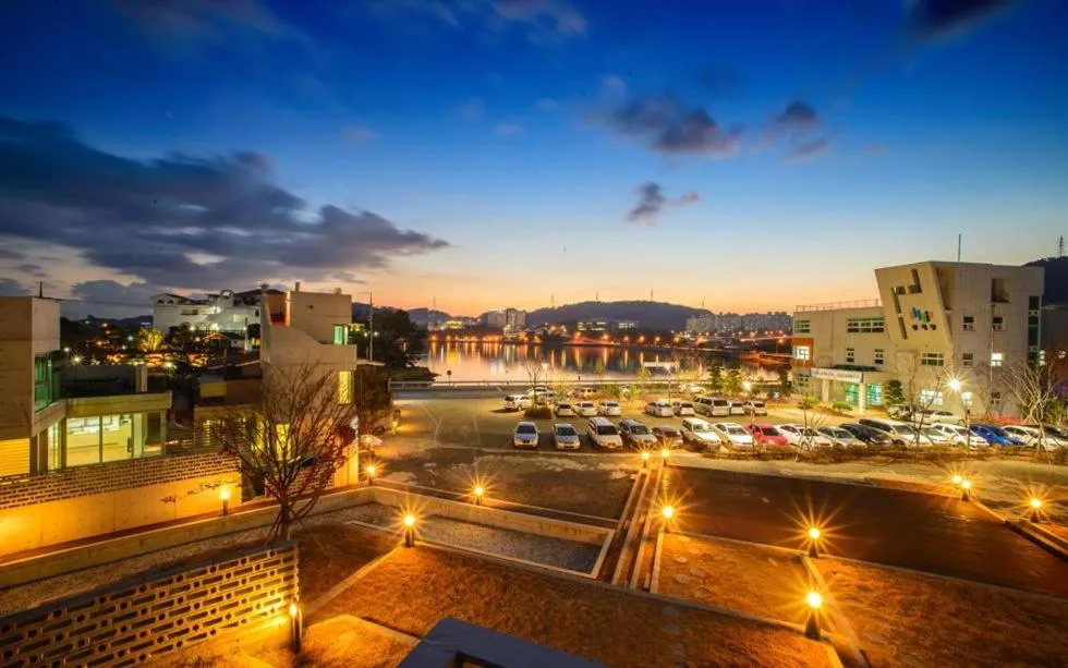 Tongyeong Monofunny Pension