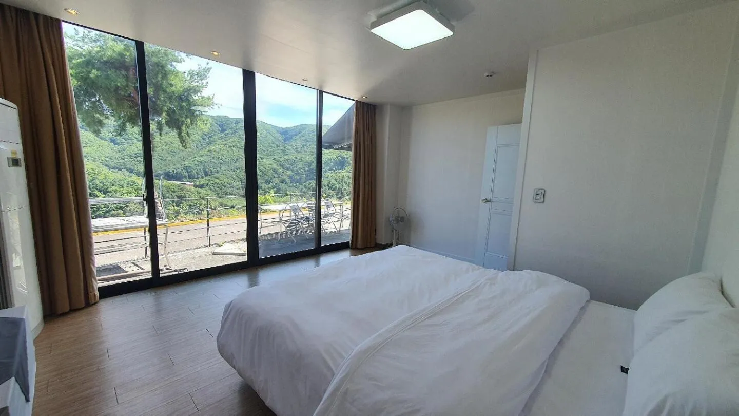 Bed in Yangju Gray Castle Pension