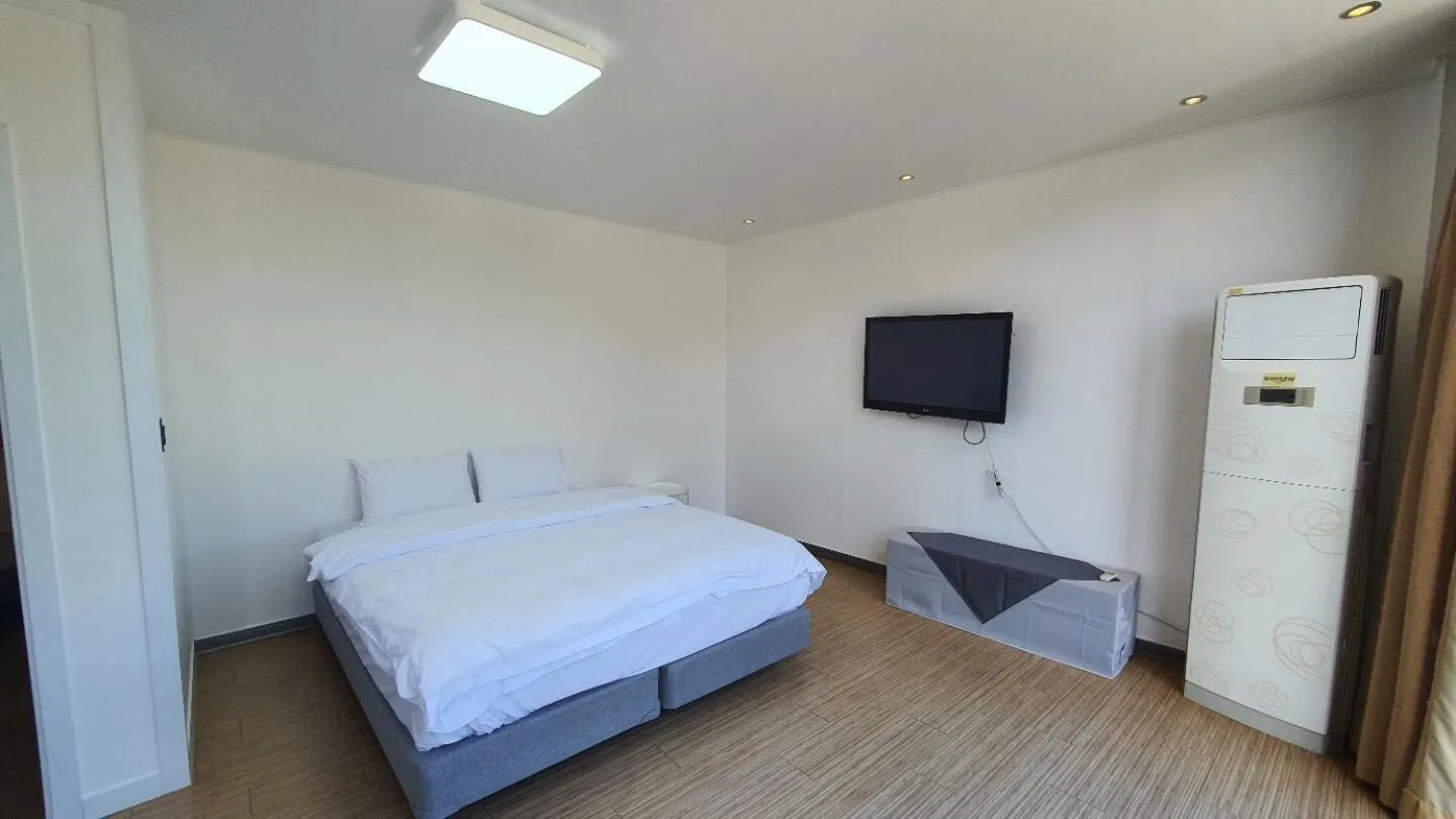 Bed in Yangju Gray Castle Pension