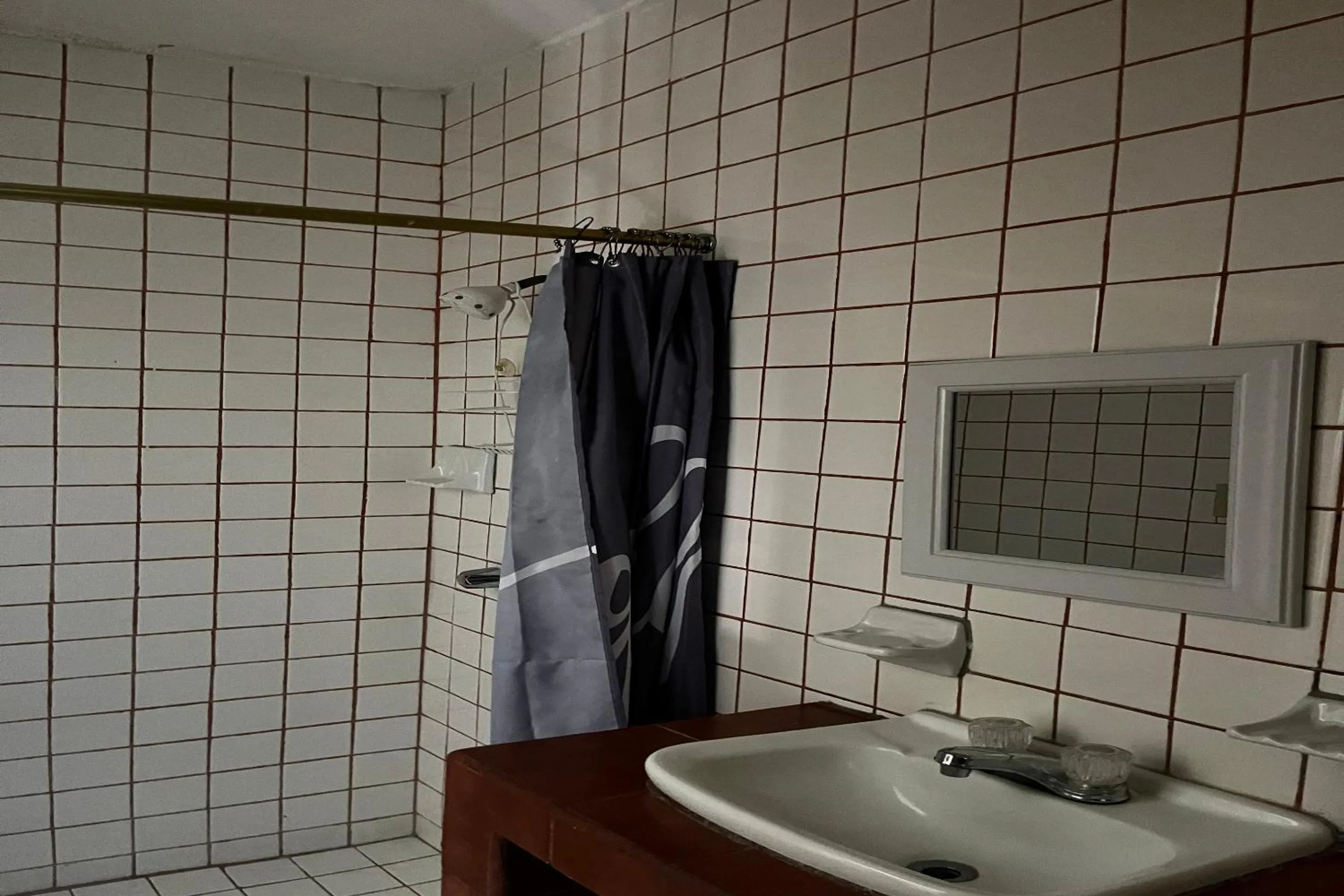 Bathroom in OYO Hotel Linda Tijuana